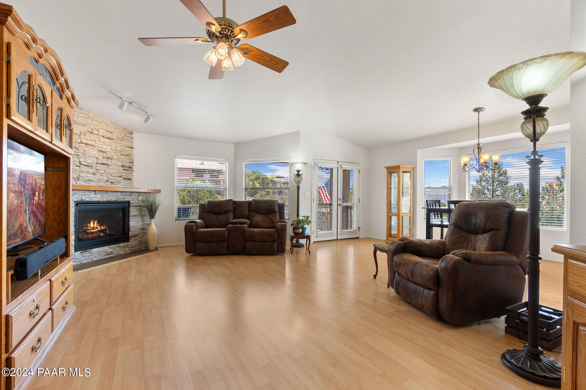 4756 Hornet Drive