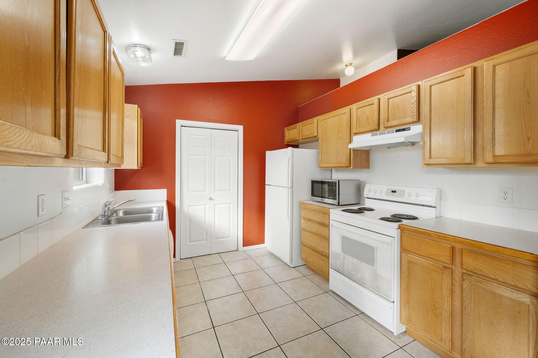 4600 N Spouse Circle