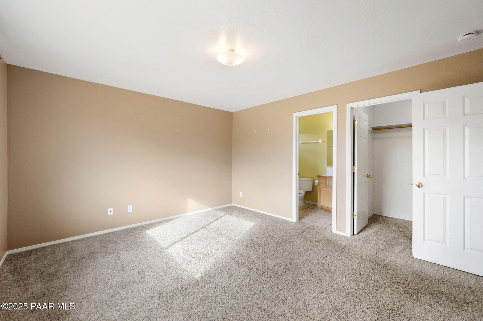 4600 N Spouse Circle