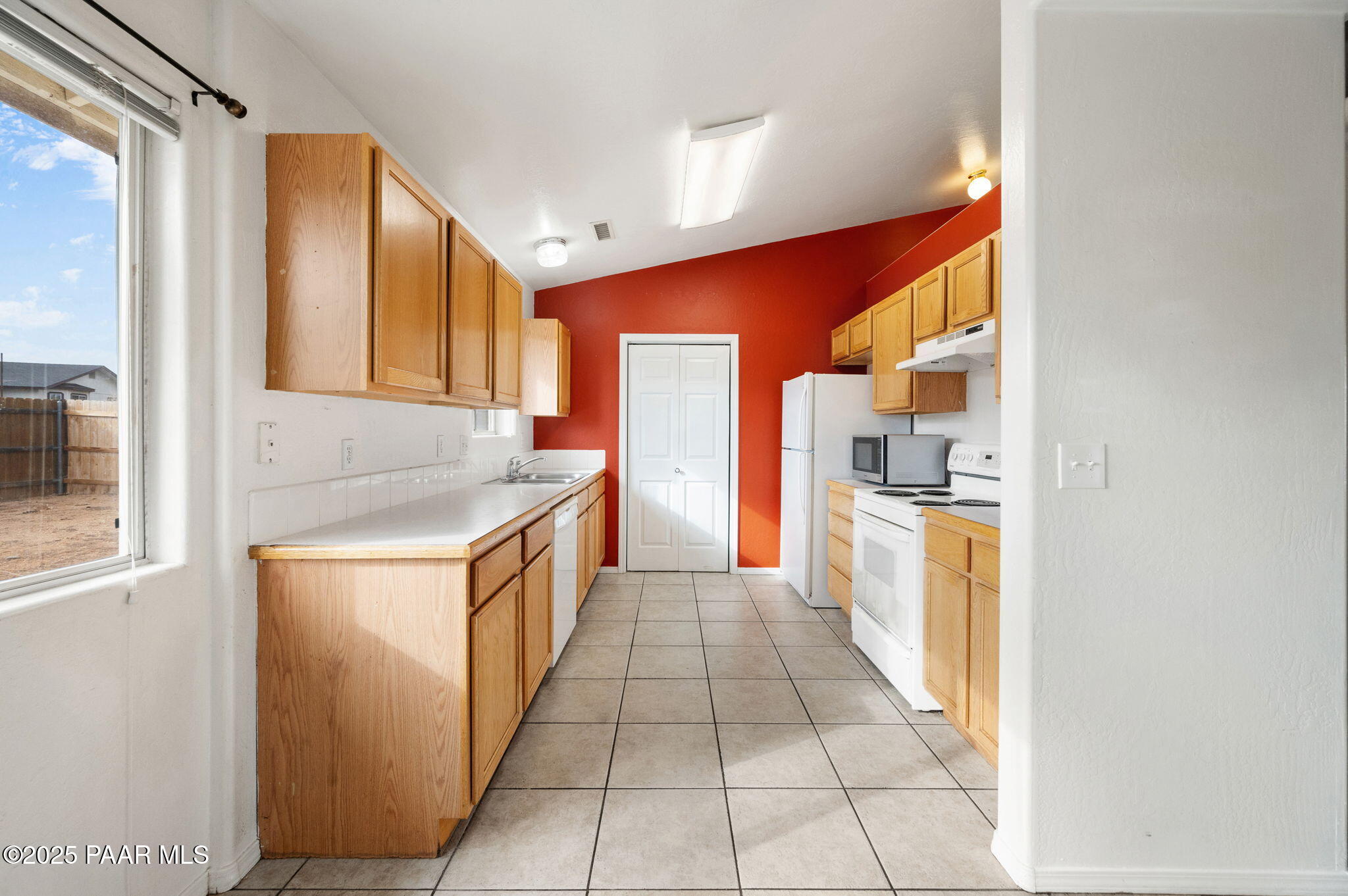 4600 N Spouse Circle