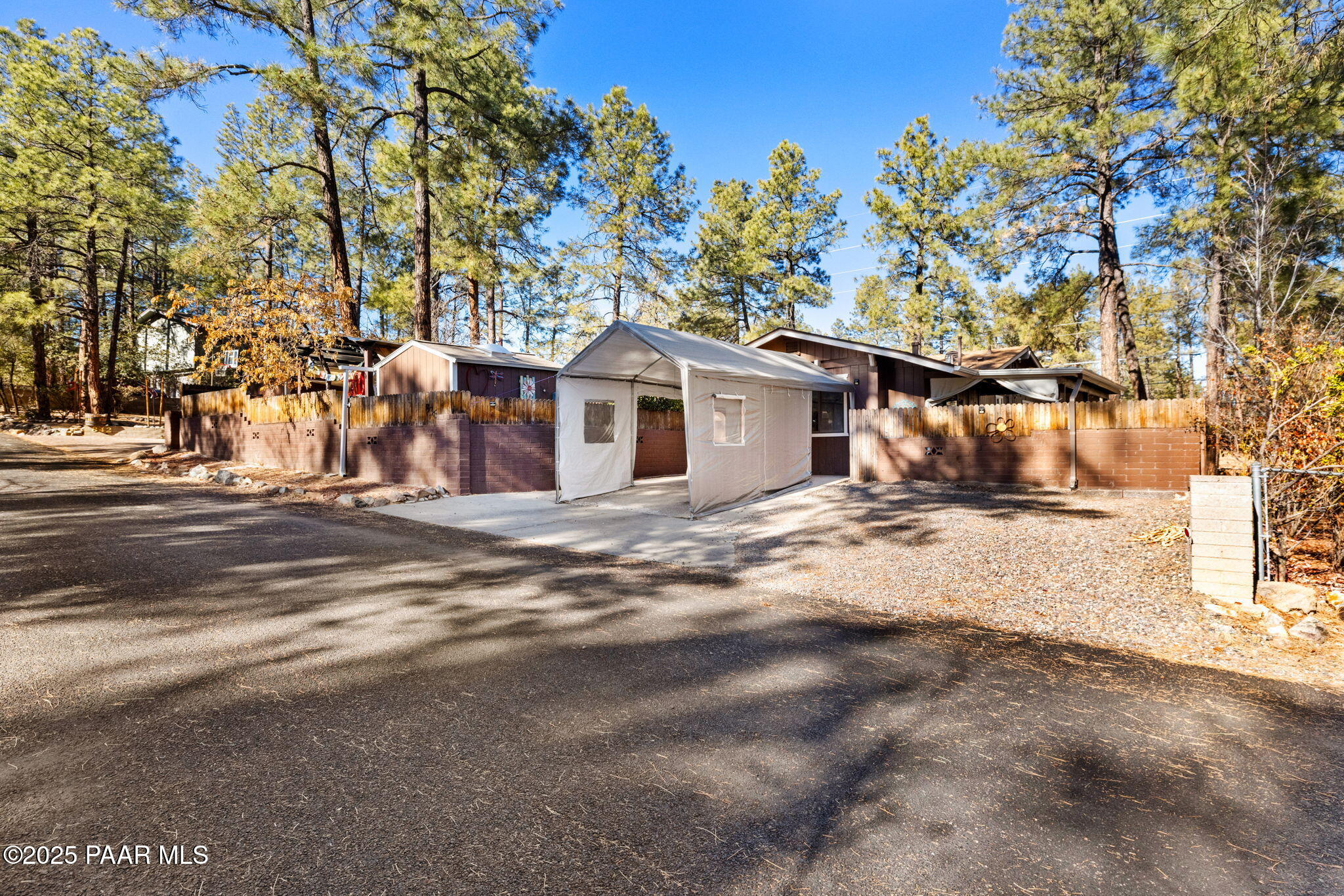 836 E Pine Knoll Drive