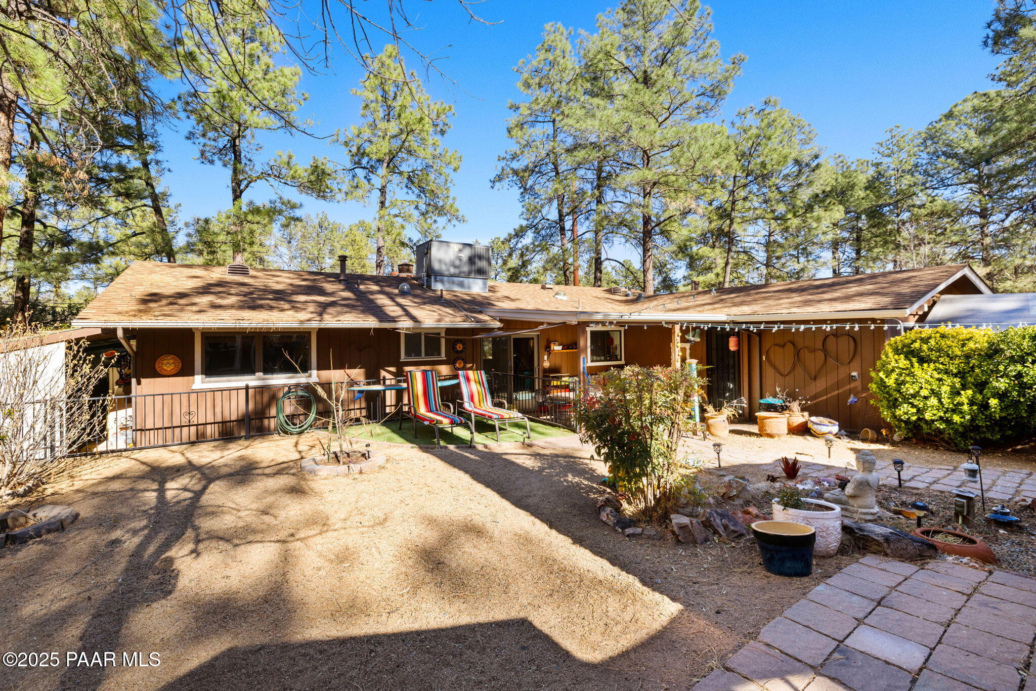 836 E Pine Knoll Drive