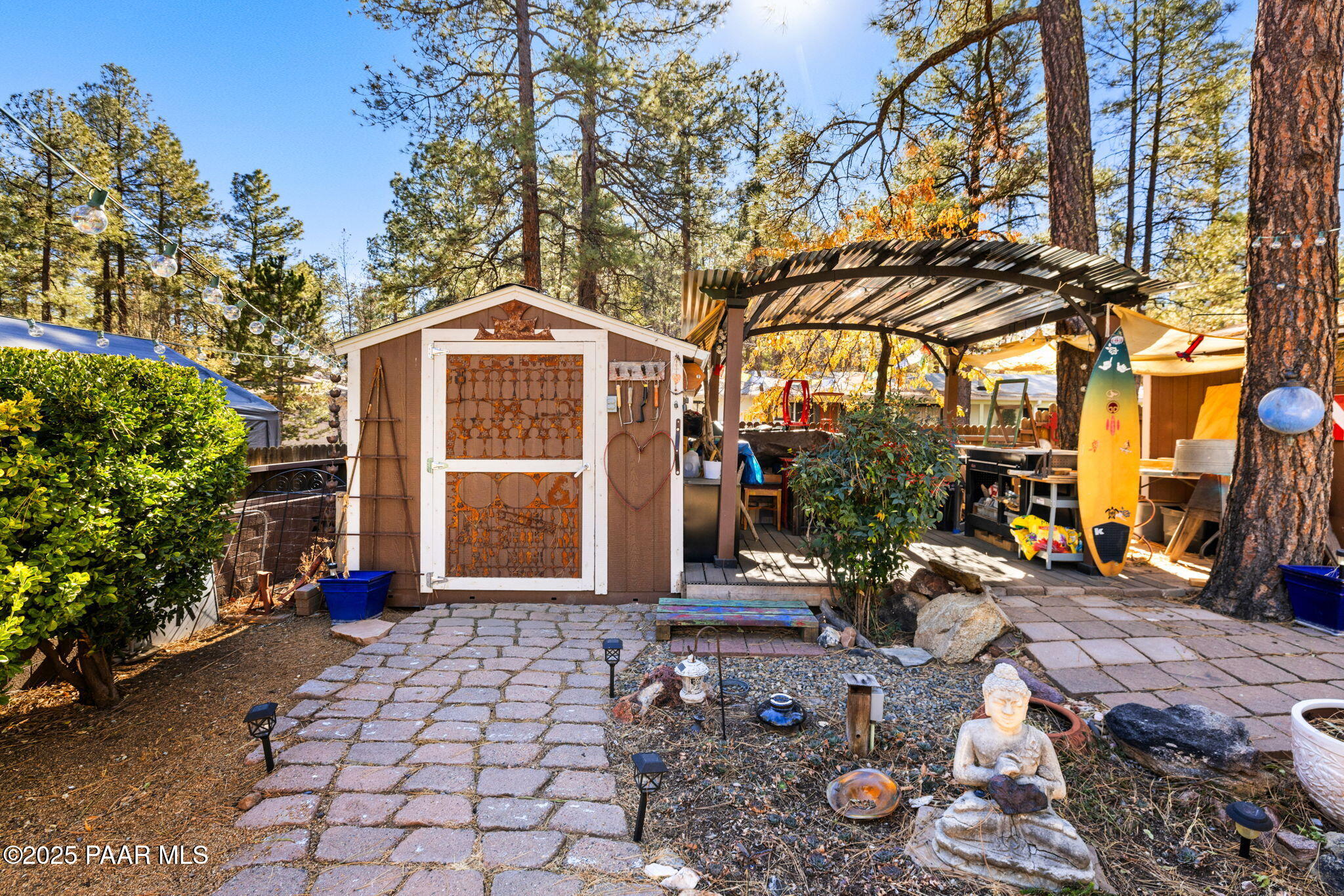 836 E Pine Knoll Drive