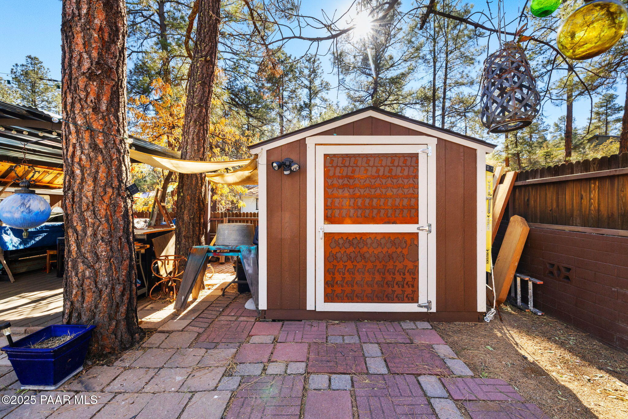 836 E Pine Knoll Drive