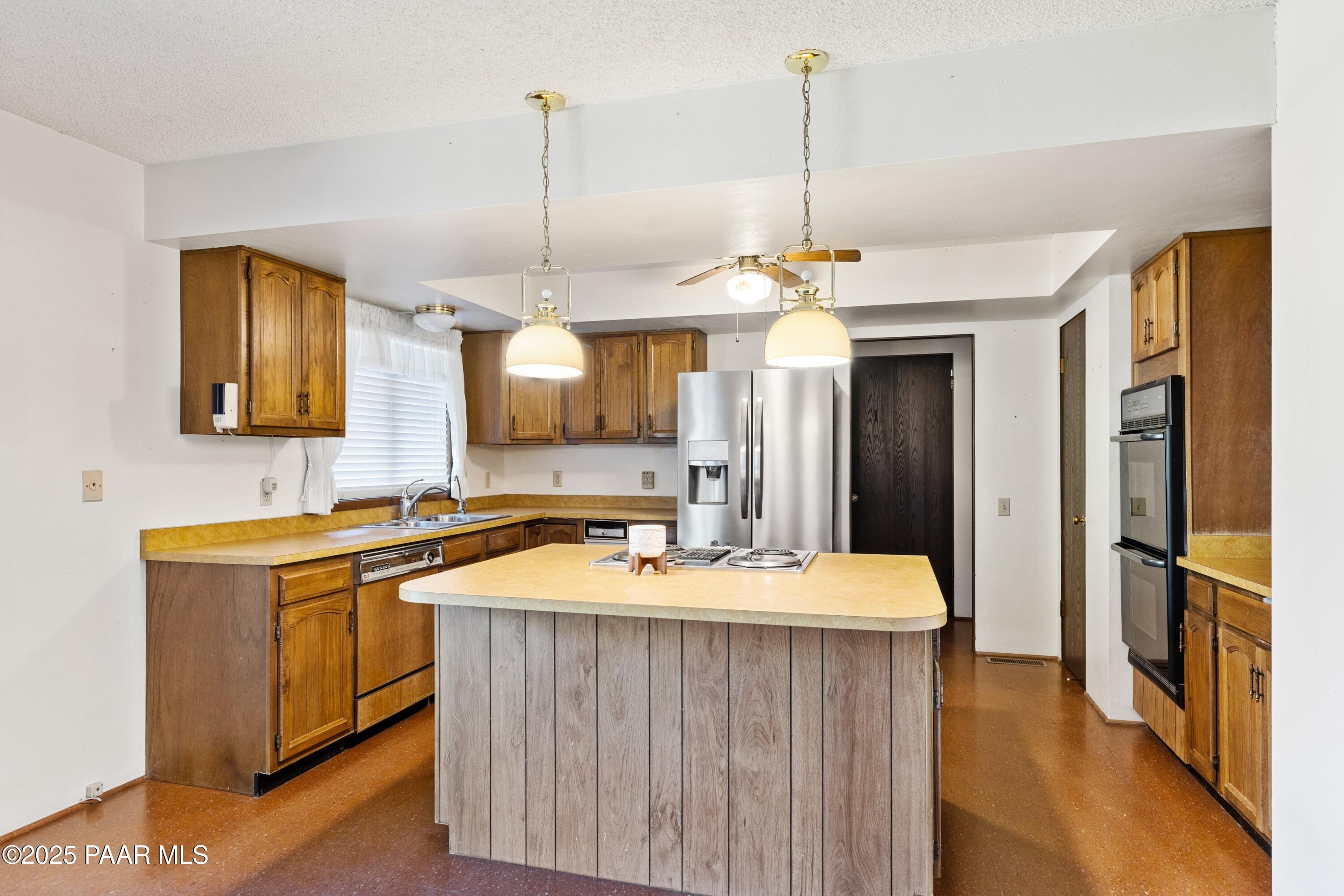 619 Dragonfly Drive