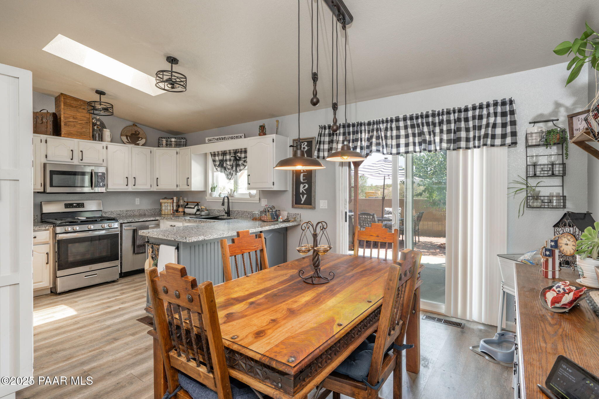 11755 Hondo Heights
