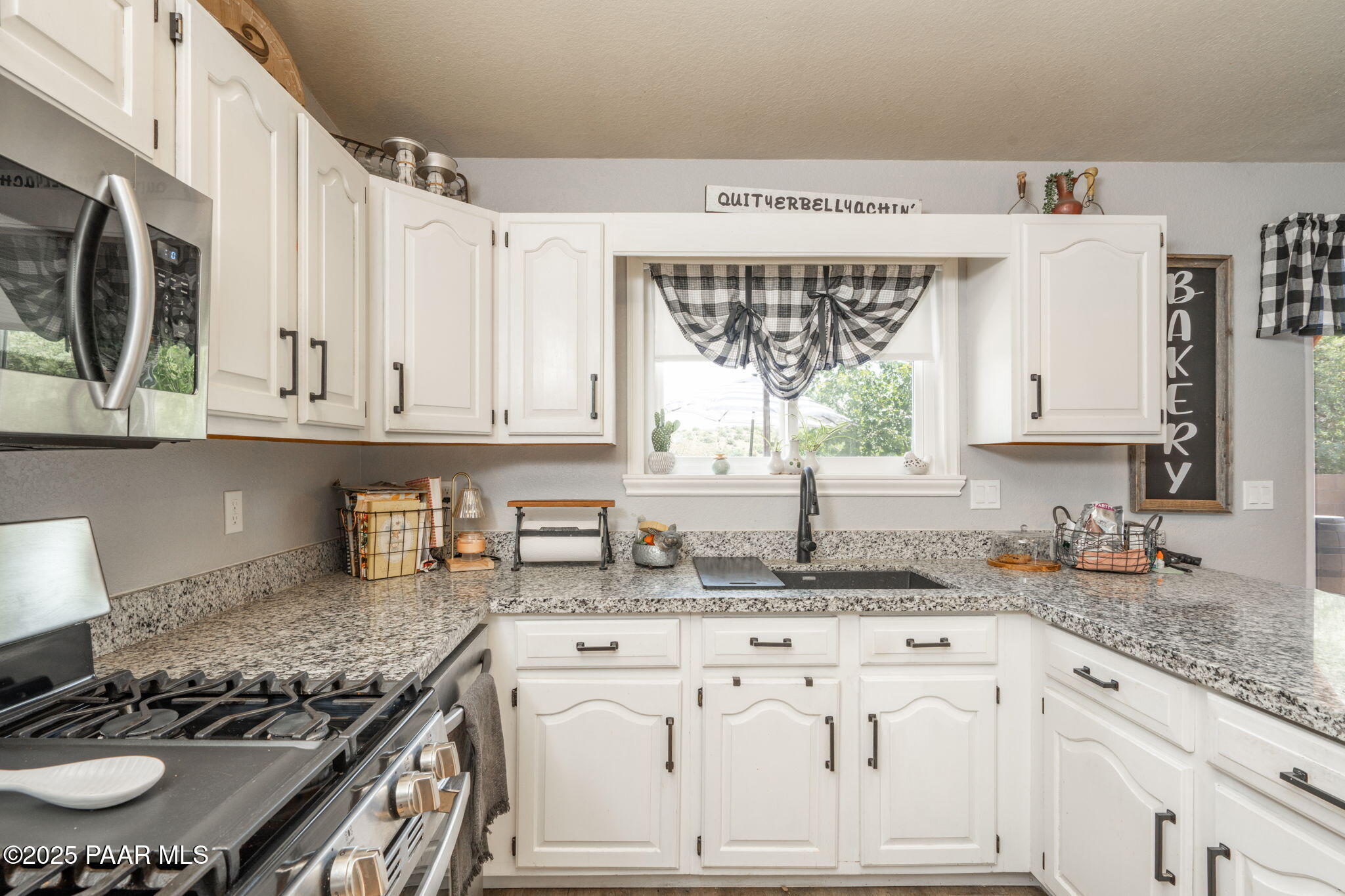11755 Hondo Heights