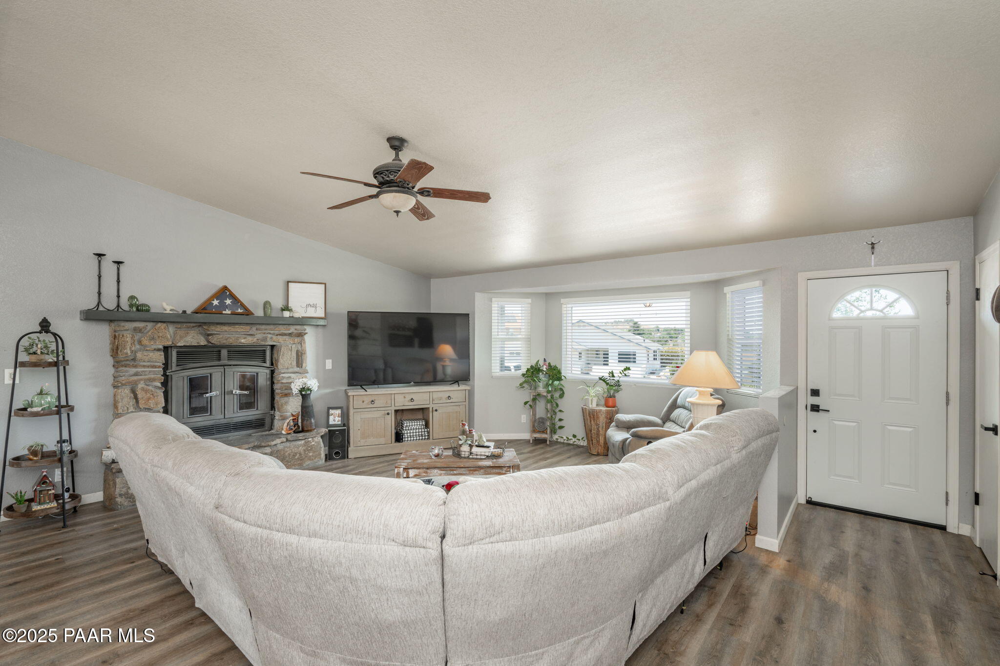 11755 Hondo Heights