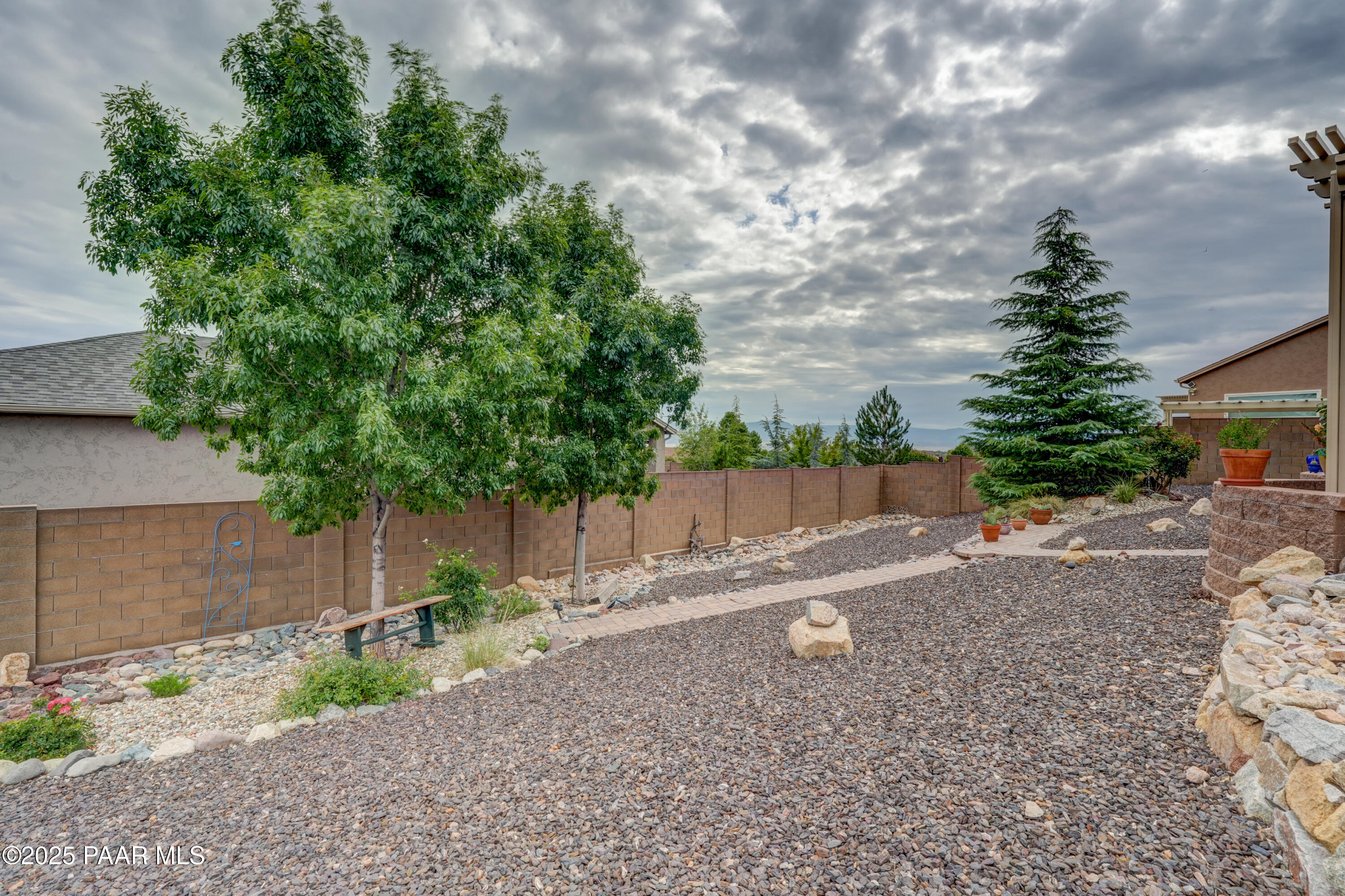 6020 E Tanridge Drive