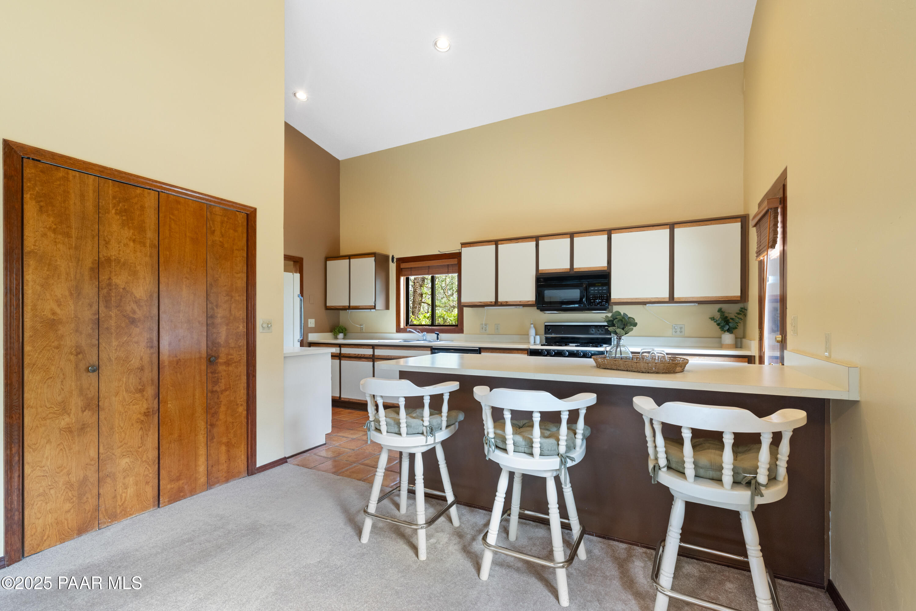 604 Broken Arrow Circle