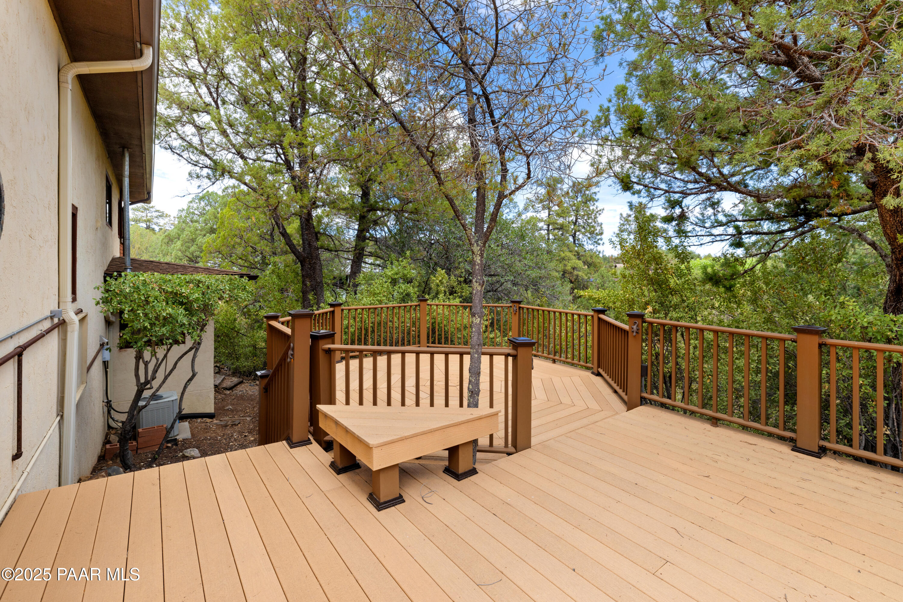604 Broken Arrow Circle