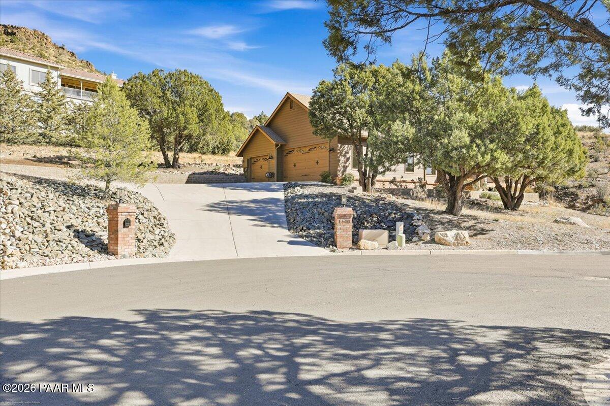 1560 Southpark Circle