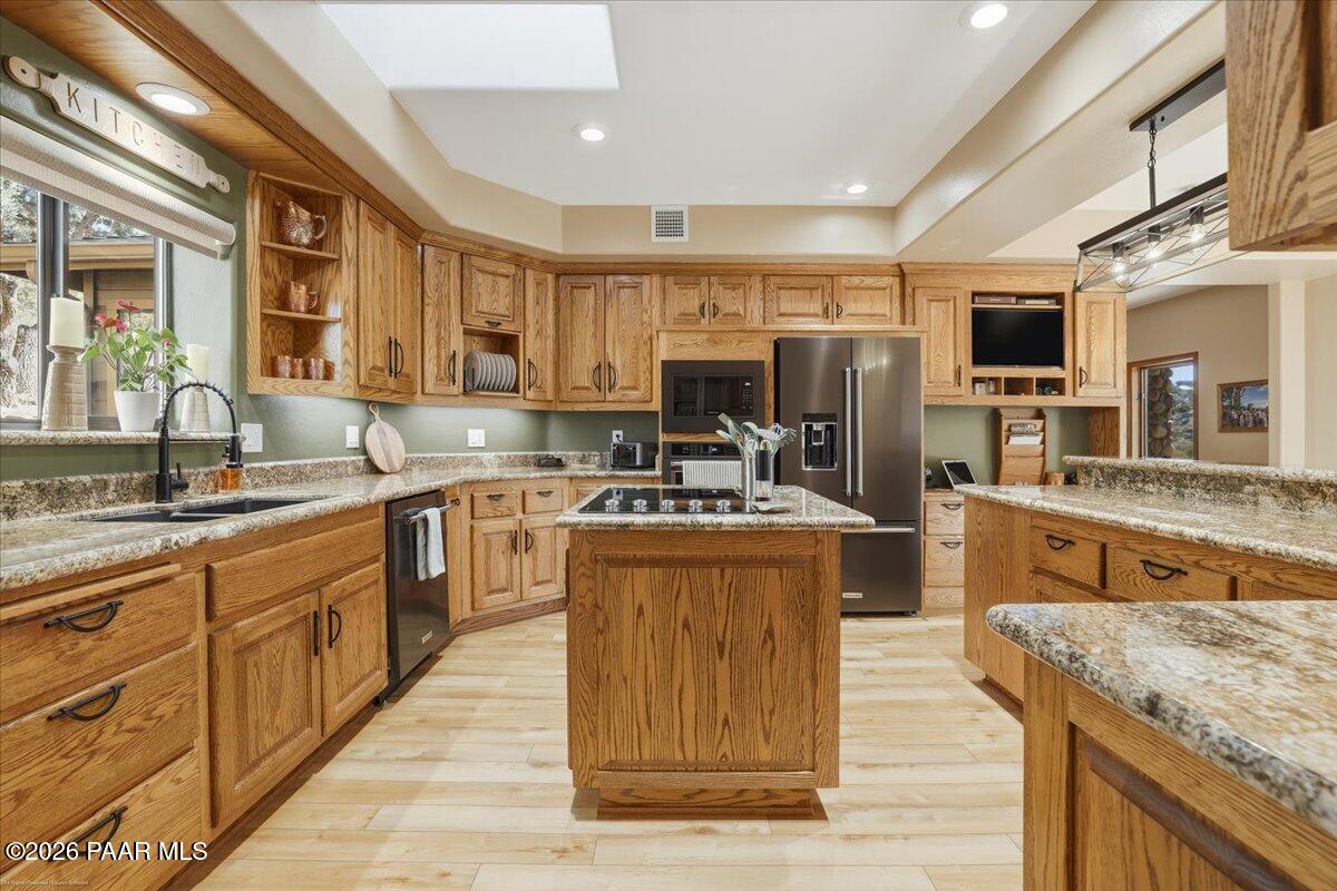 1560 Southpark Circle