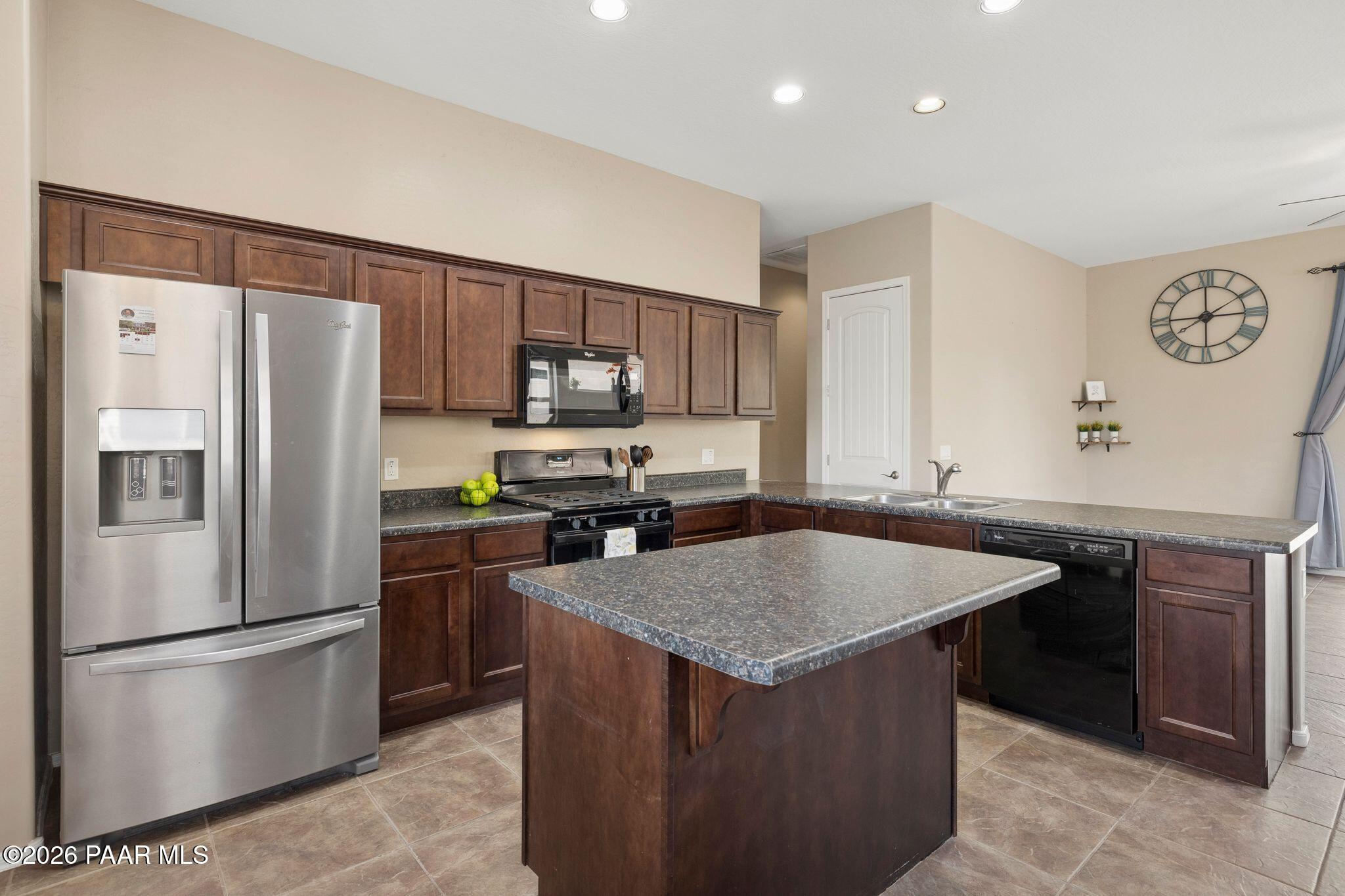 4634 Salem Place
