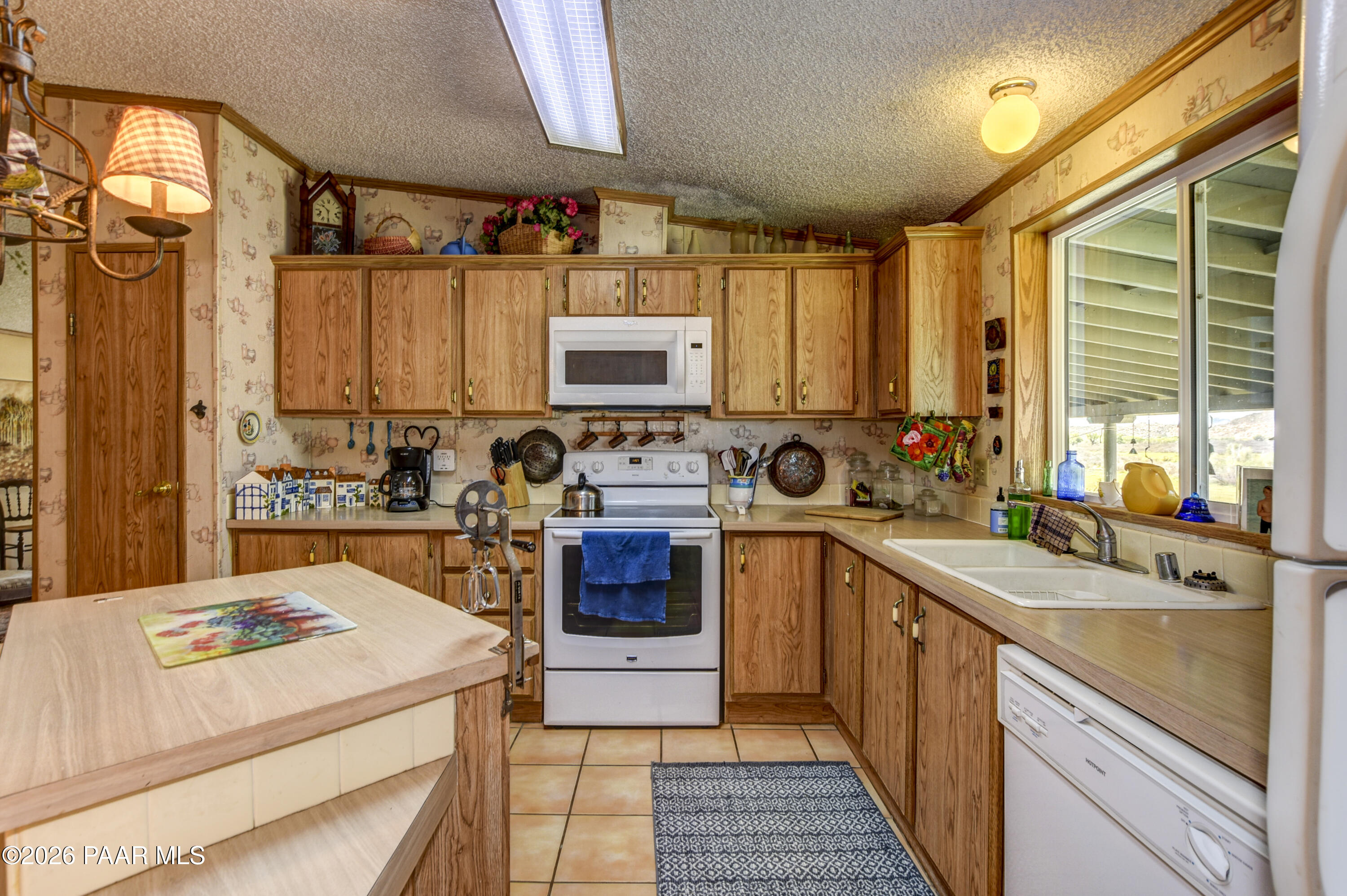 24605 W Kirkland Hillside Road Unit: W