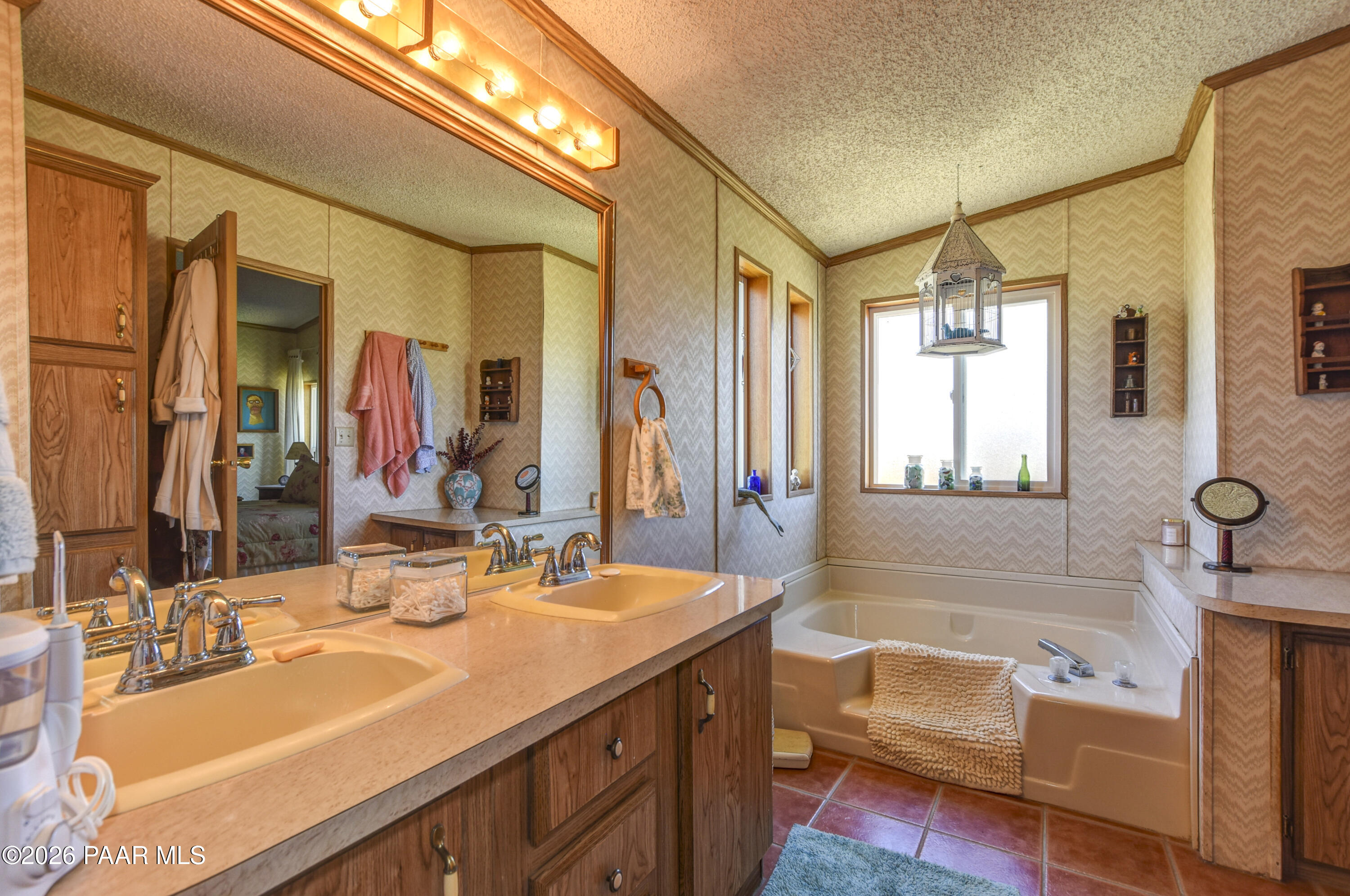 24605 W Kirkland Hillside Road Unit: W
