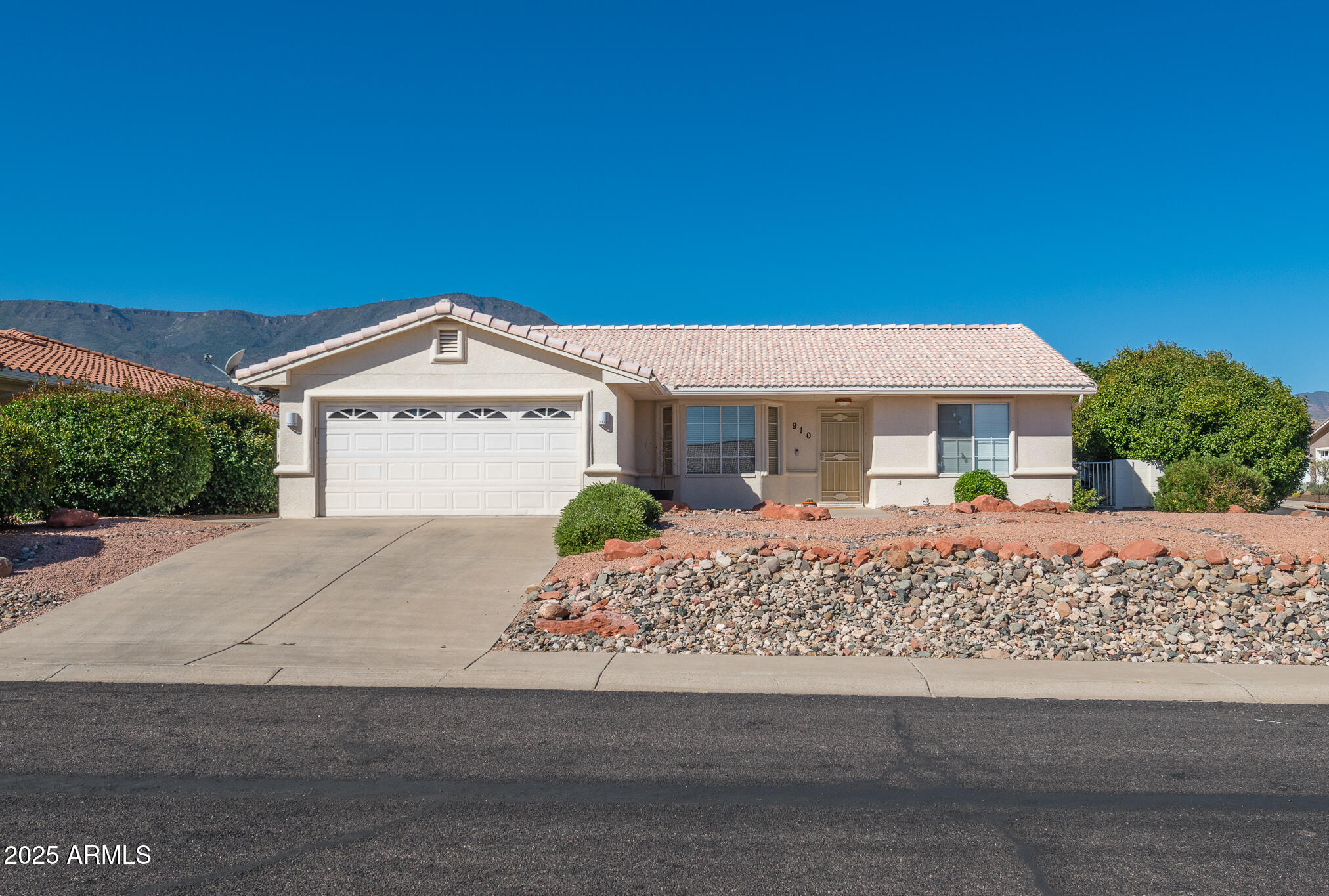 910 S TIGRES Trail