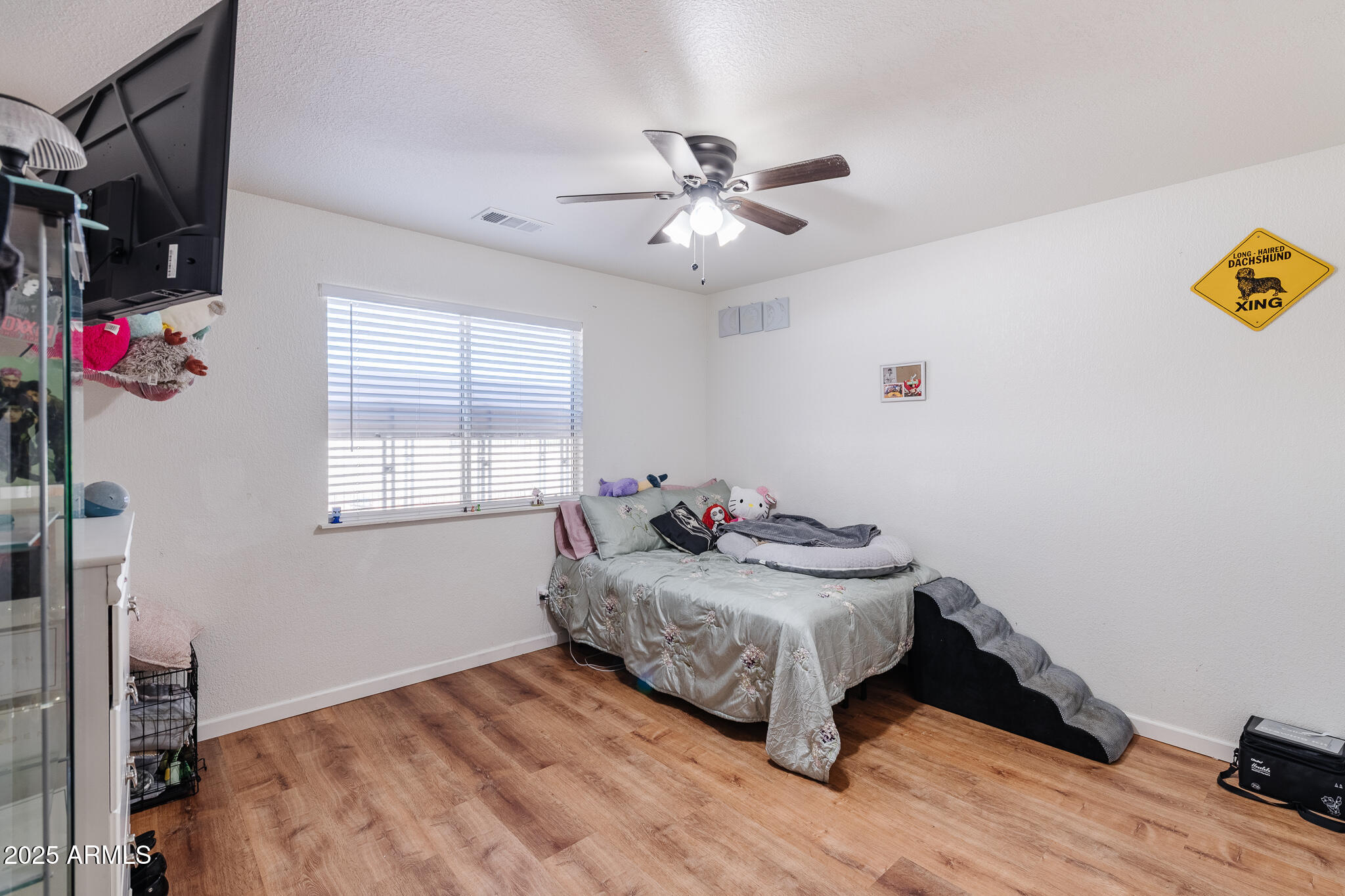 910 S TIGRES Trail