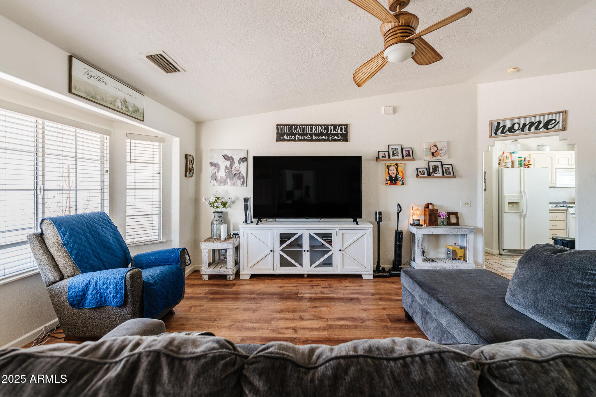 910 S TIGRES Trail
