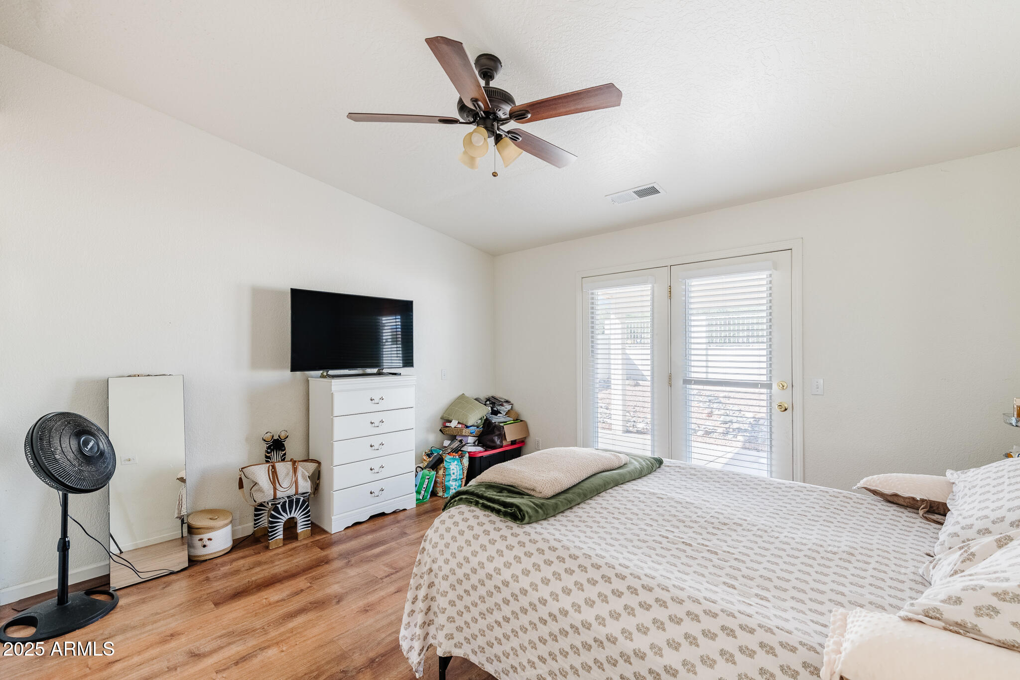 910 S TIGRES Trail