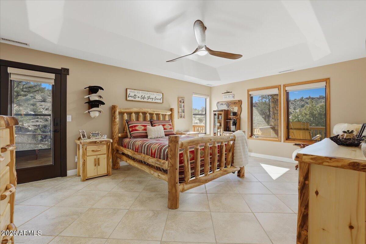 1560 Southpark Circle