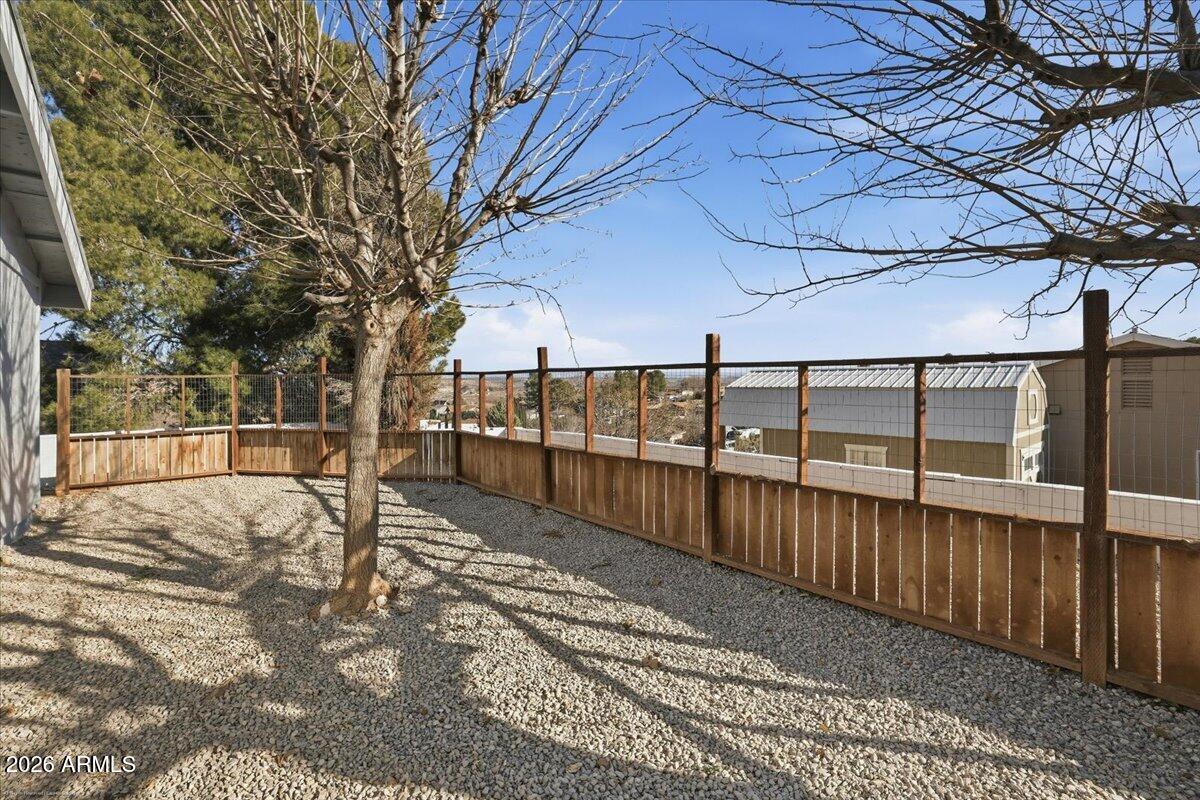 2419 S LARIAT Circle