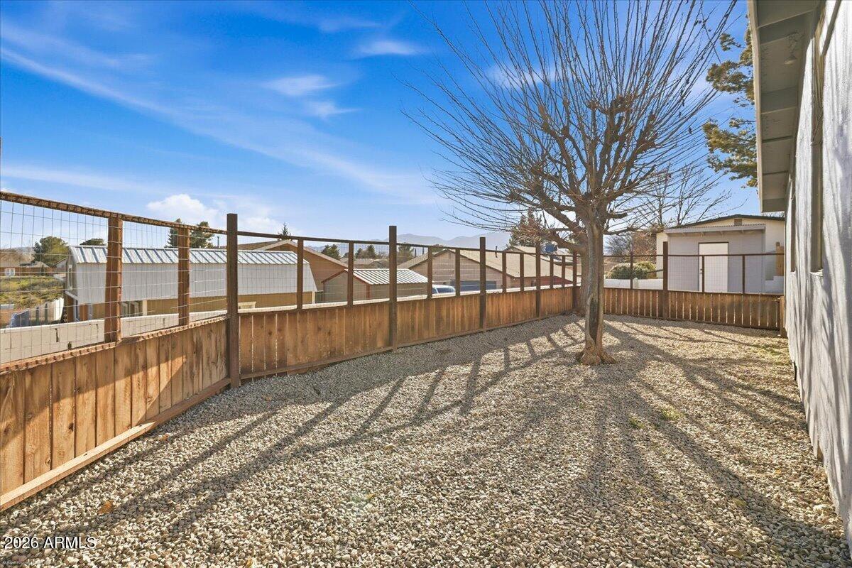 2419 S LARIAT Circle