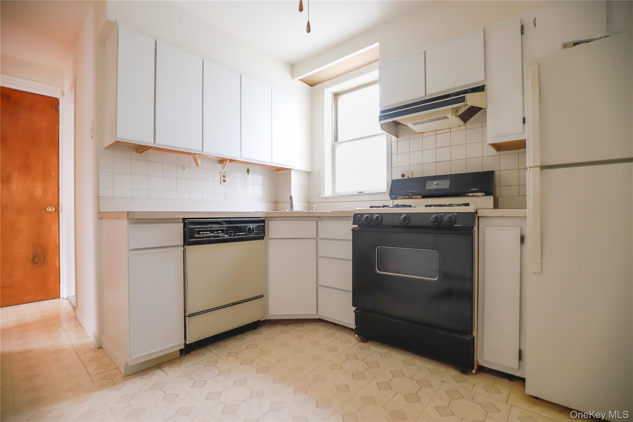 Flushing Triplex / Land for Sale