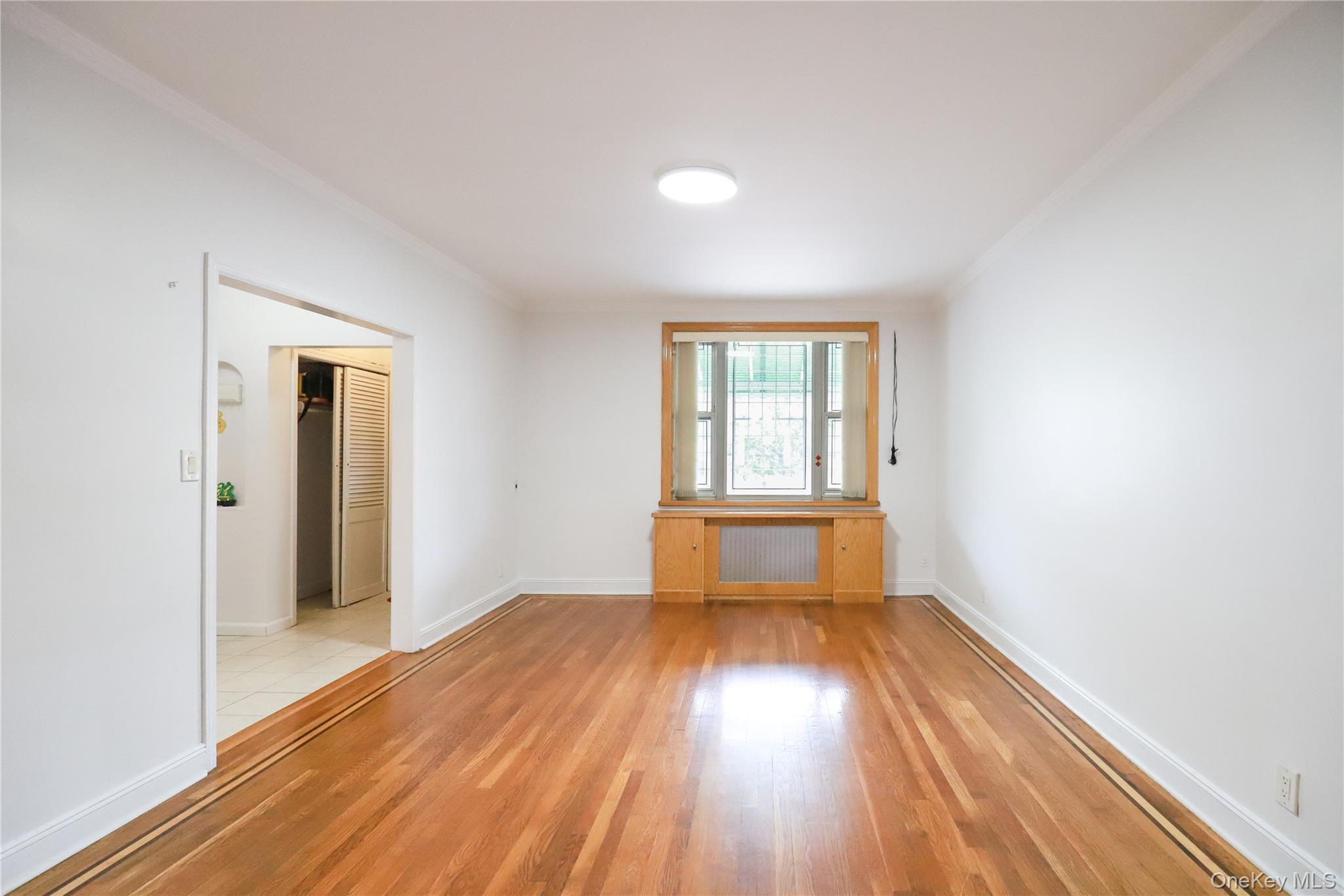 Flushing Attached Single Family House for Sale