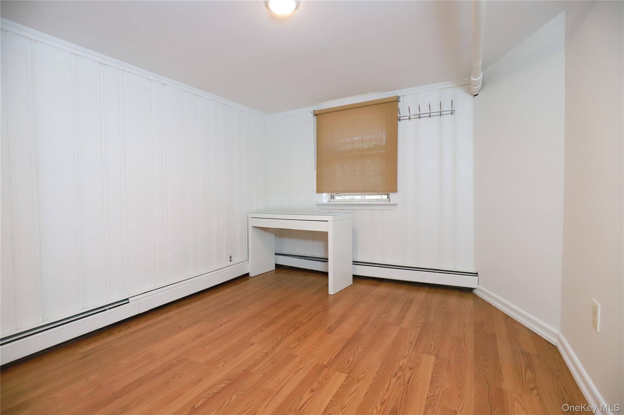 Flushing Attached Single Family House for Sale
