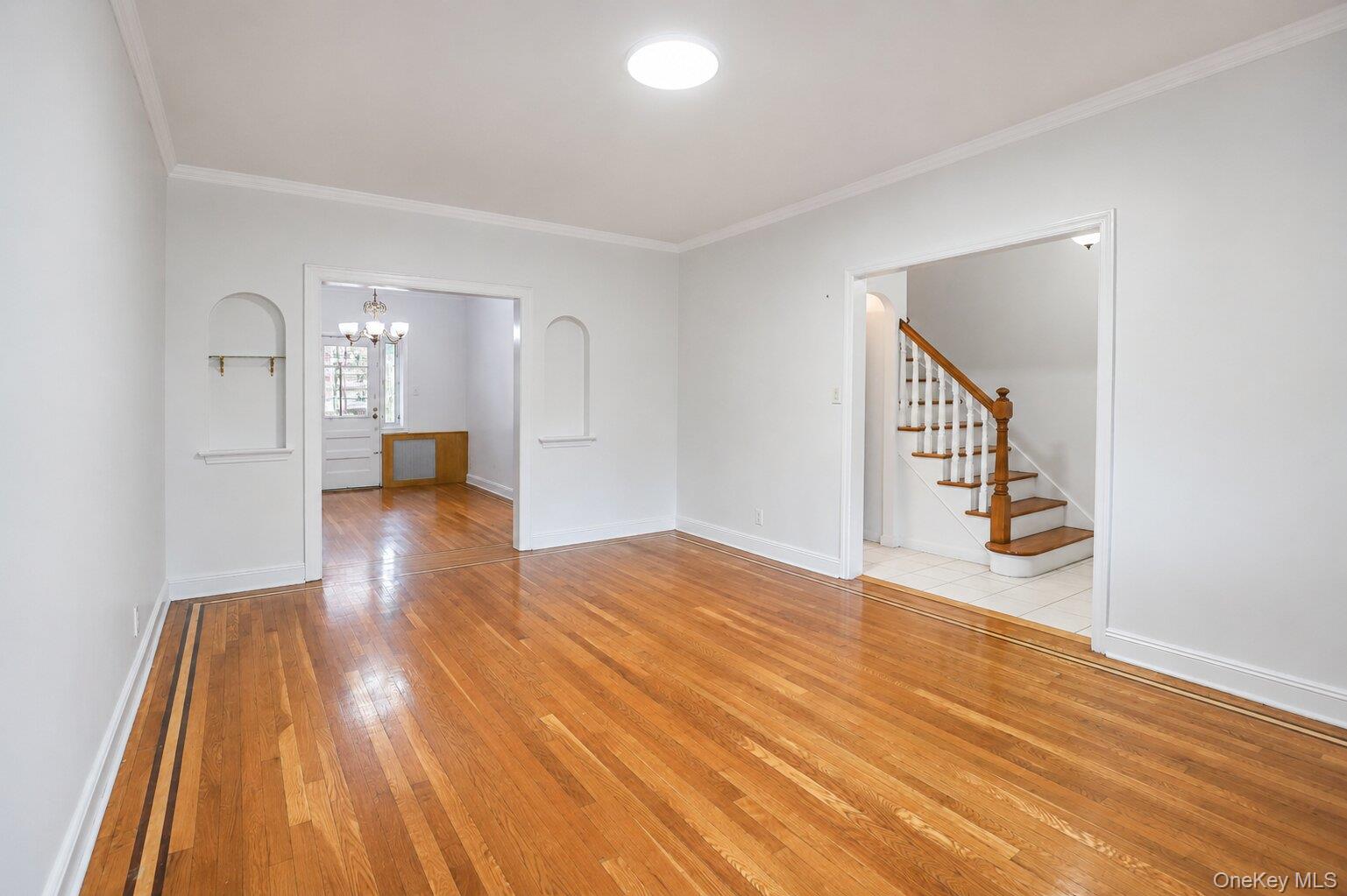 Flushing Attached Single Family House for Sale