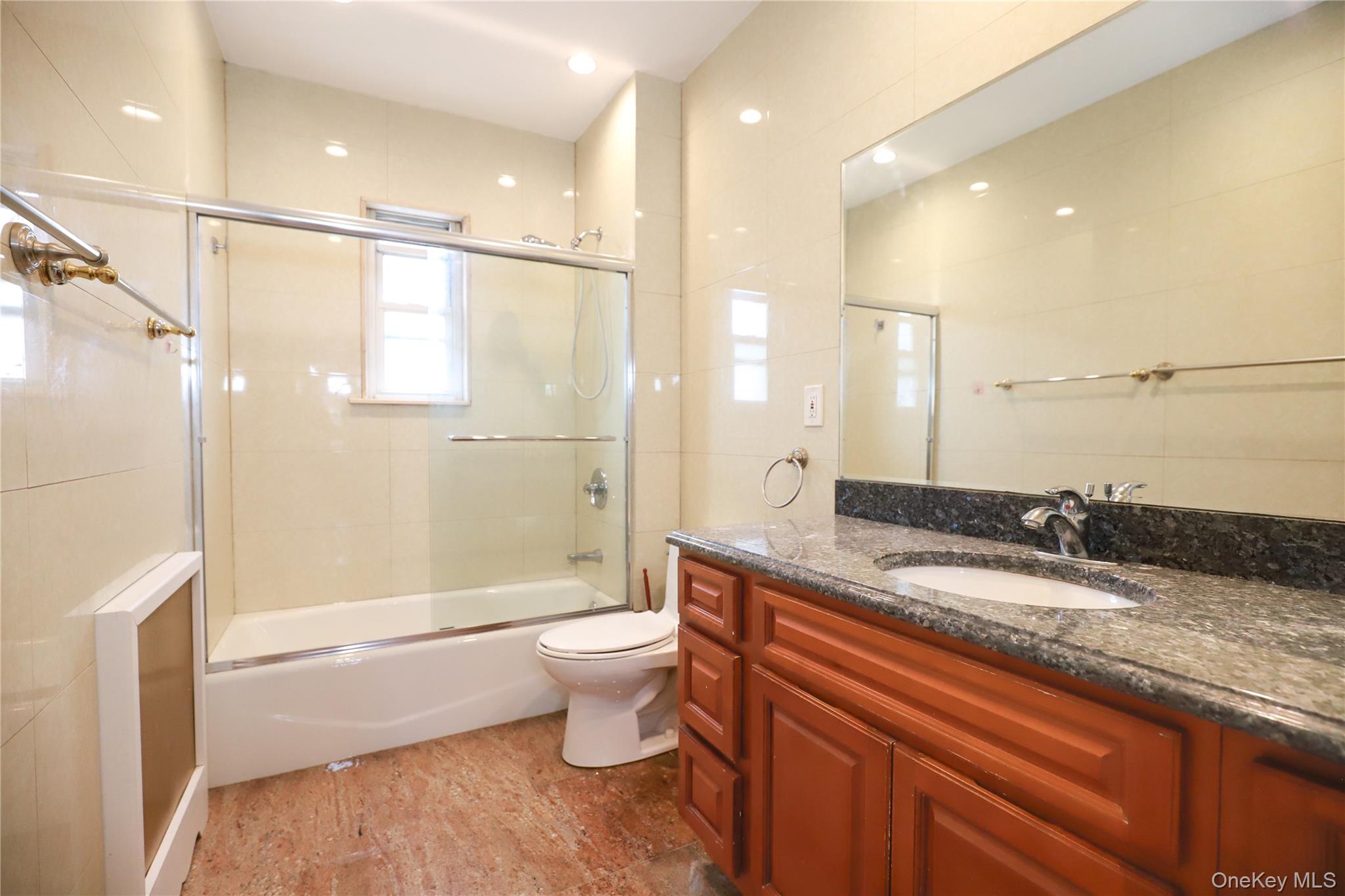 Flushing Attached Single Family House for Sale