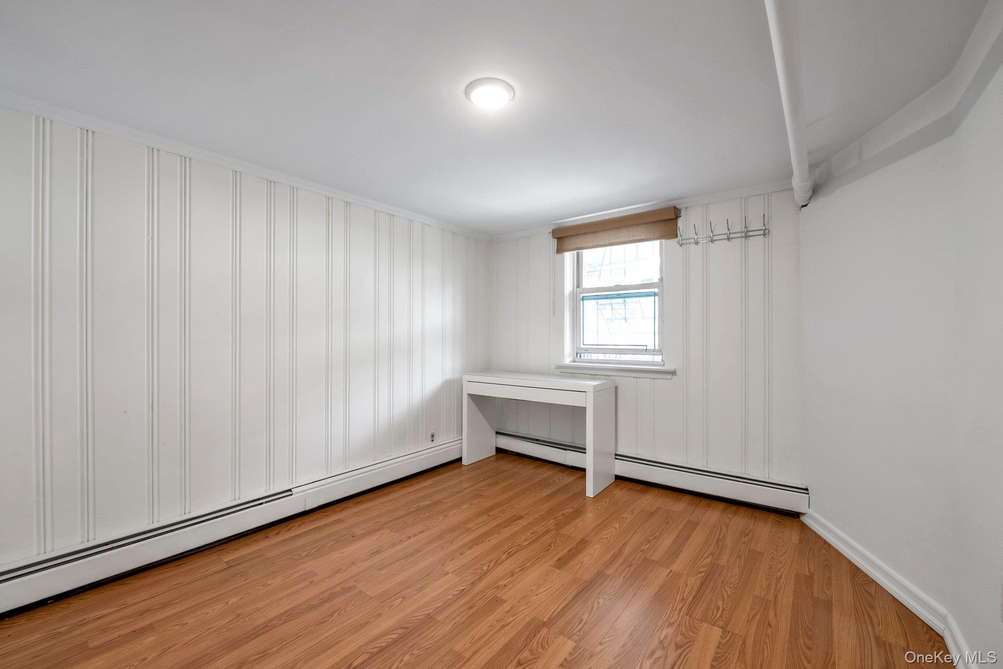 Flushing Attached Single Family House for Sale