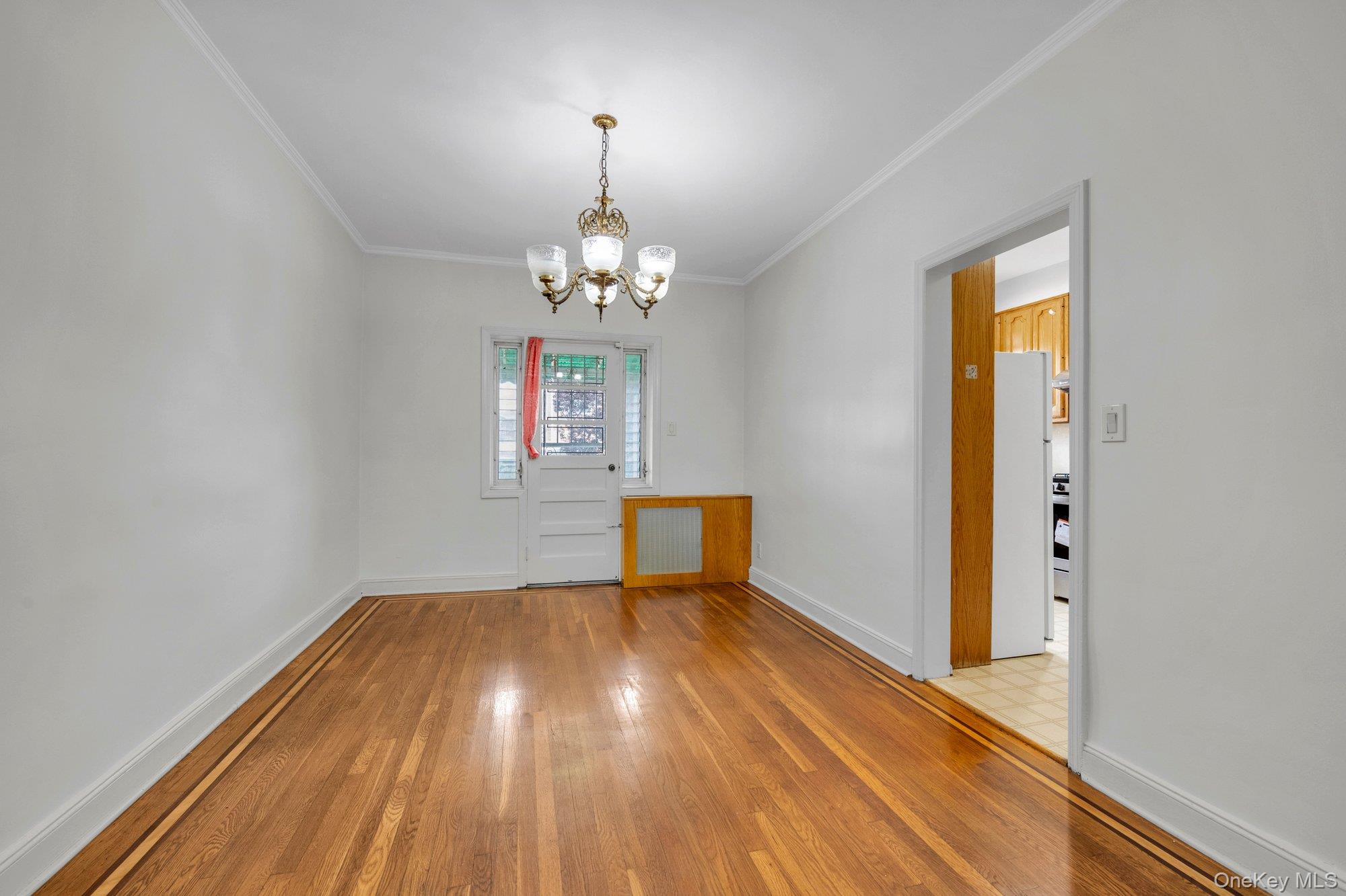 Flushing Attached Single Family House for Sale