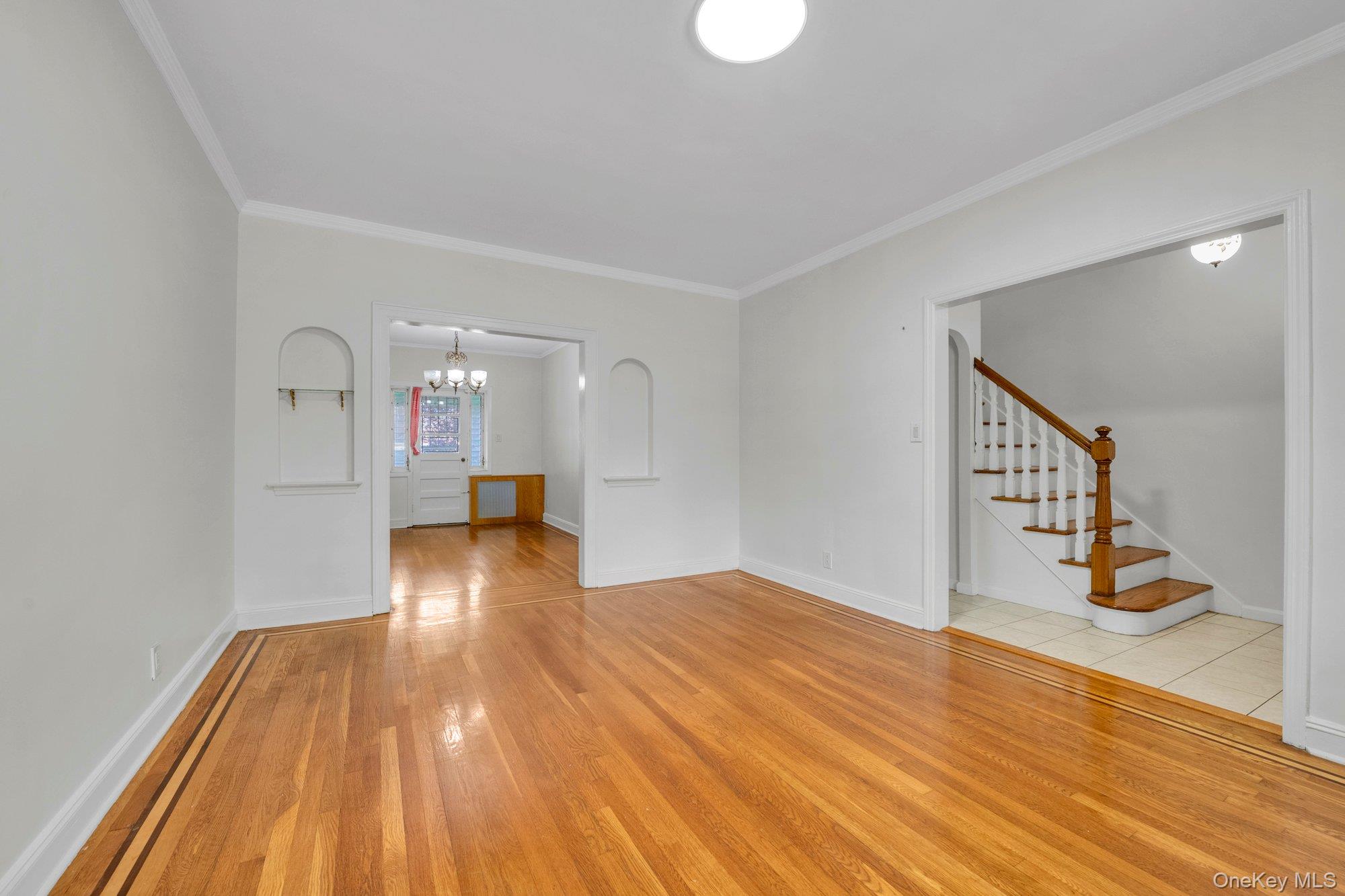 Flushing Attached Single Family House for Sale
