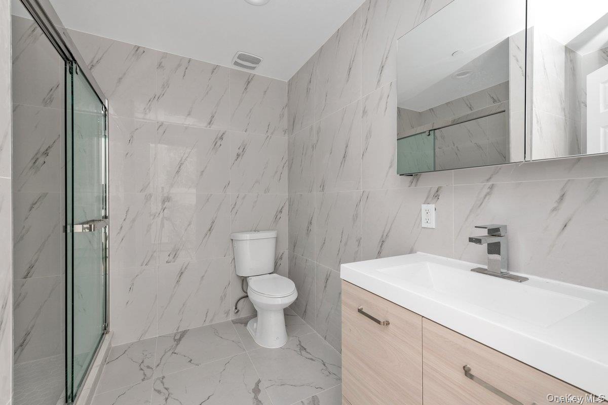 134-43 Maple Avenue Unit: 2A