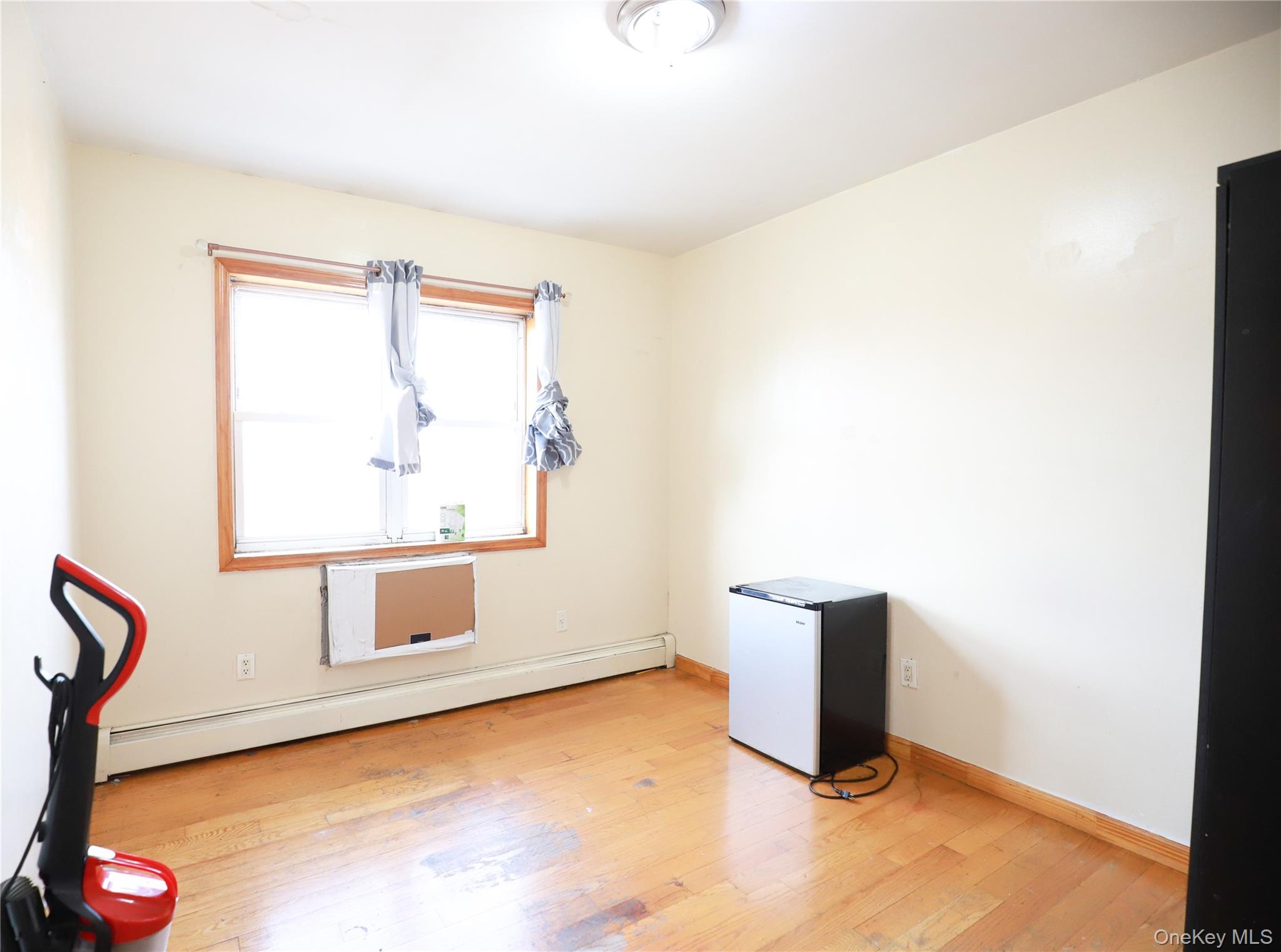 Corona Mixed Use Building for Sale