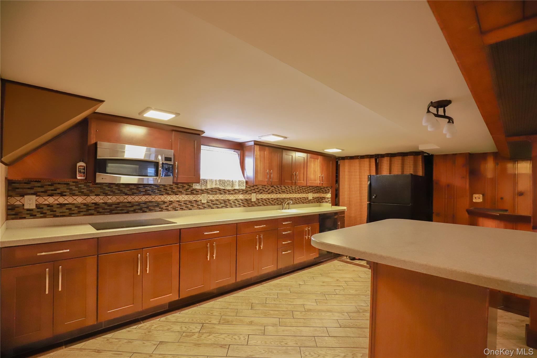 56-43 195th Street