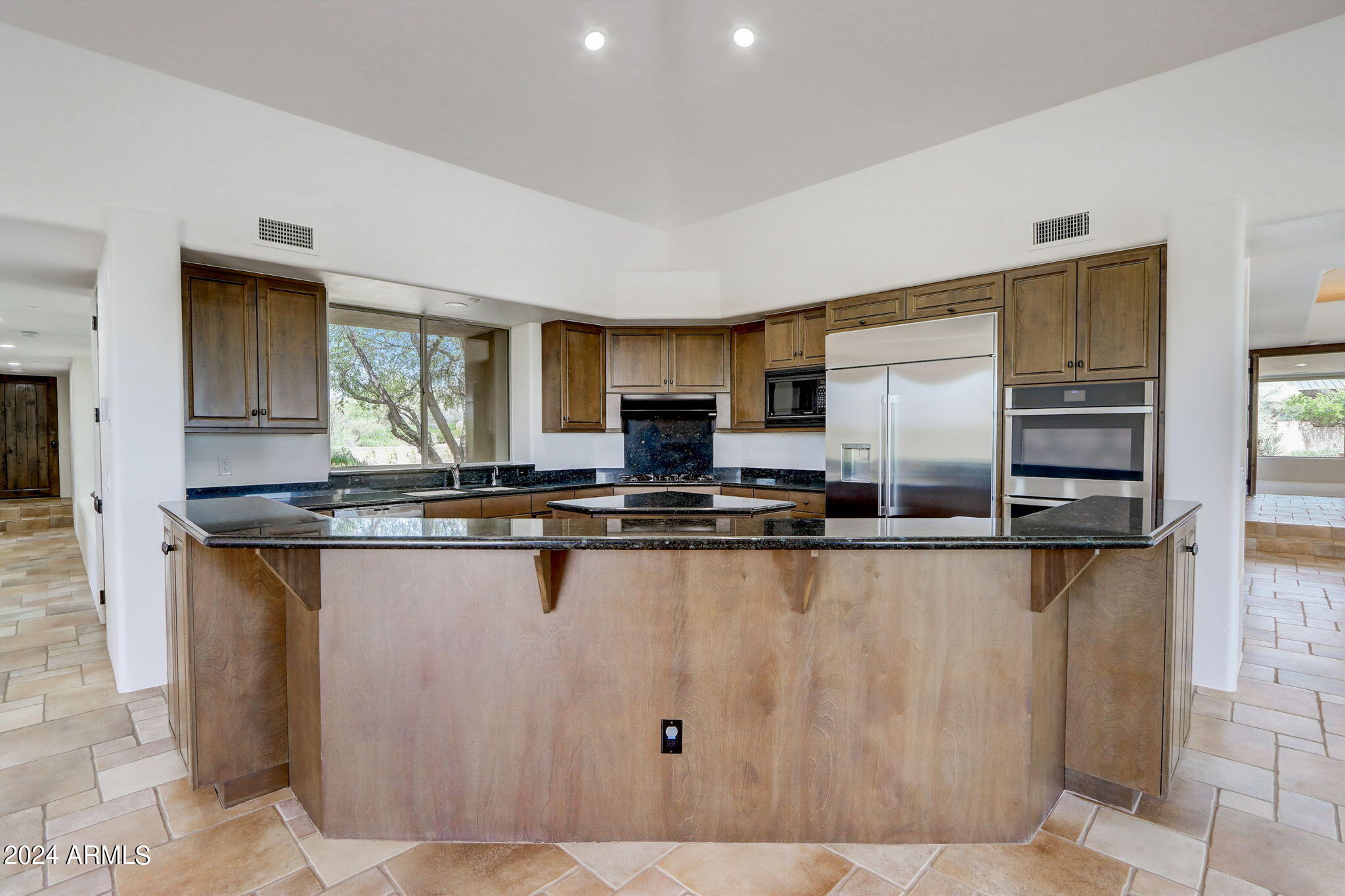 11060 E GRAYTHORN Drive