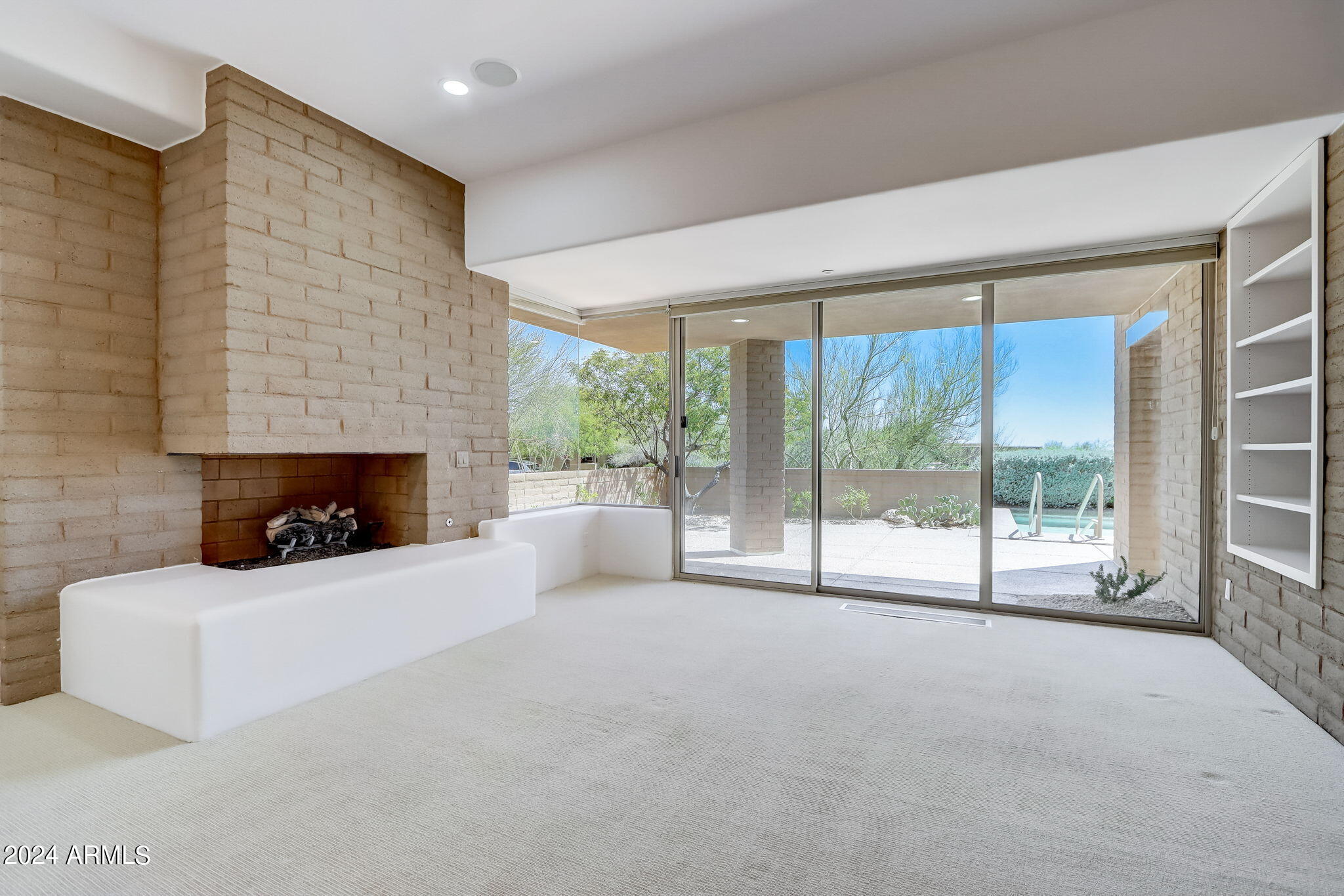 11060 E GRAYTHORN Drive
