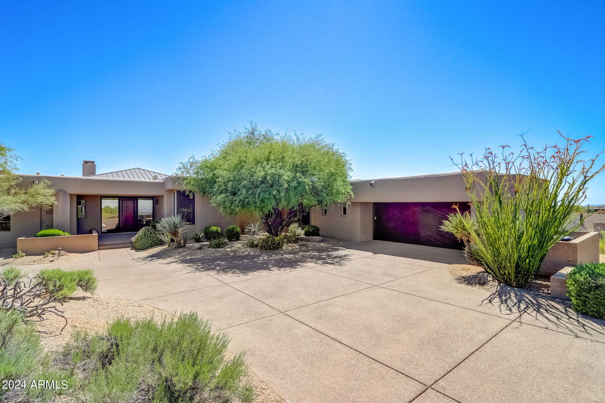 11060 E GRAYTHORN Drive
