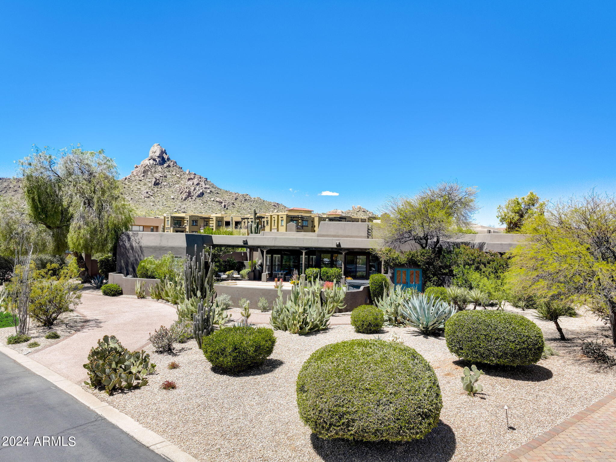 10468 E QUARTZ ROCK Road