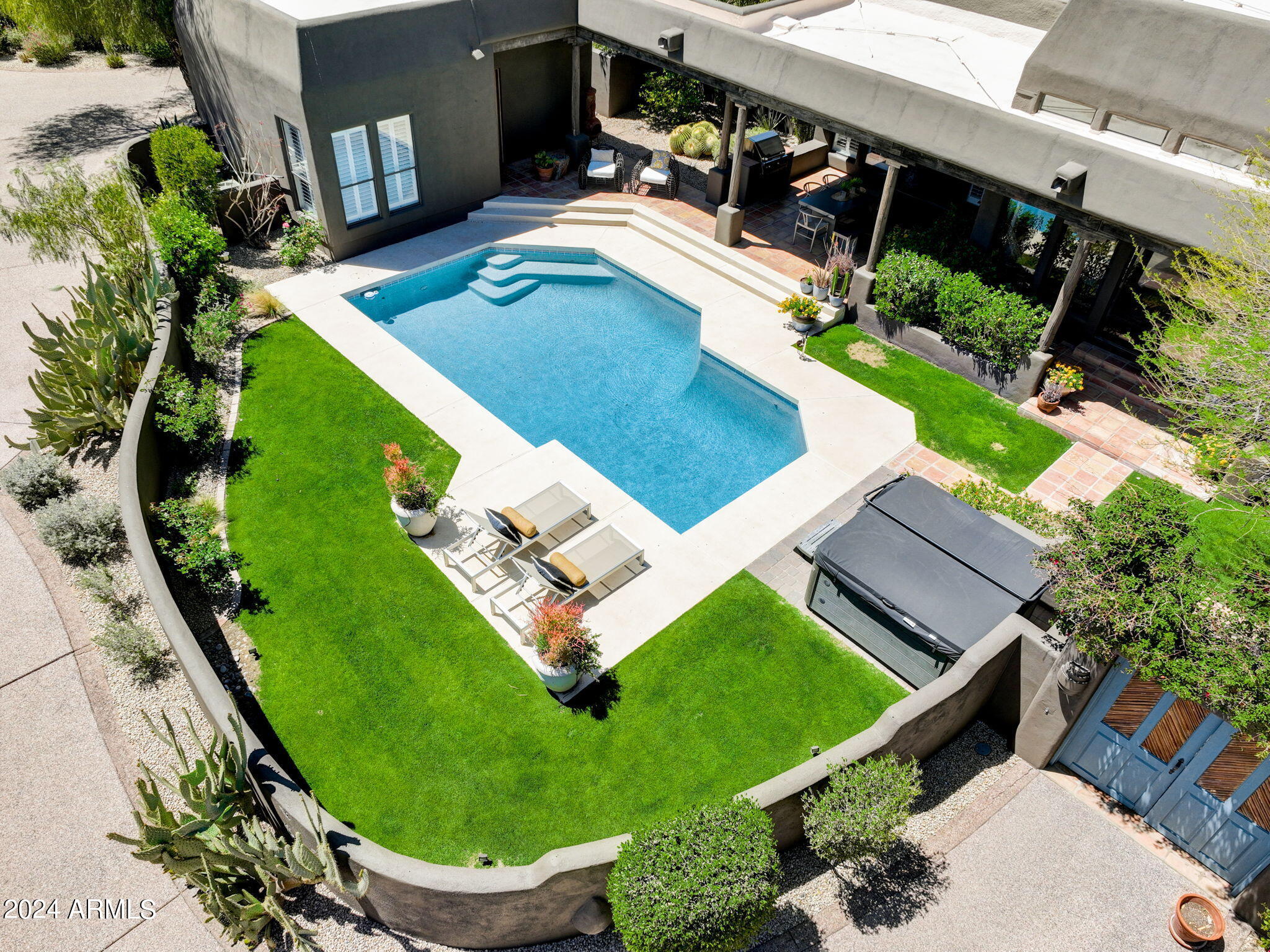 10468 E QUARTZ ROCK Road