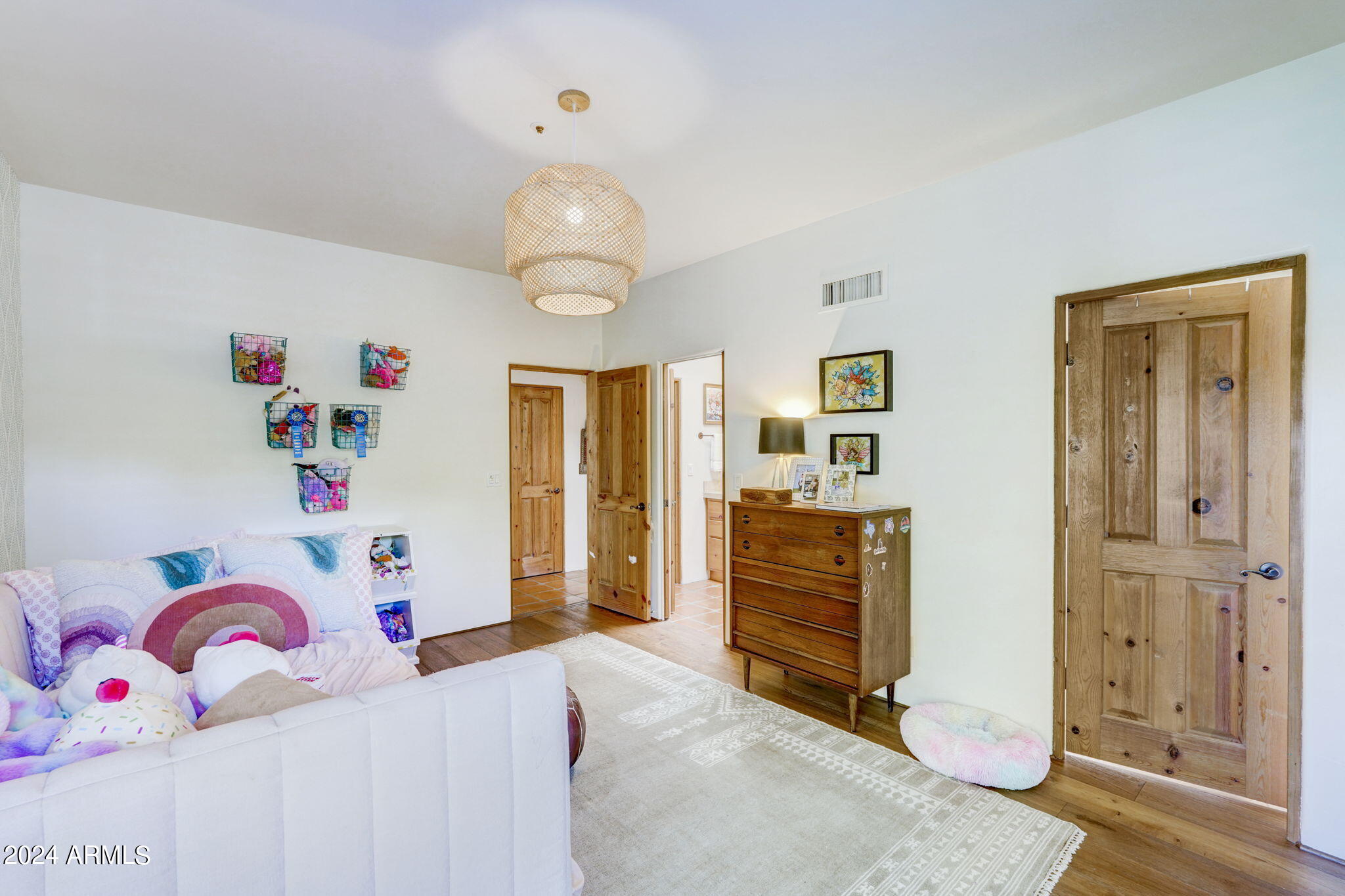 10468 E QUARTZ ROCK Road