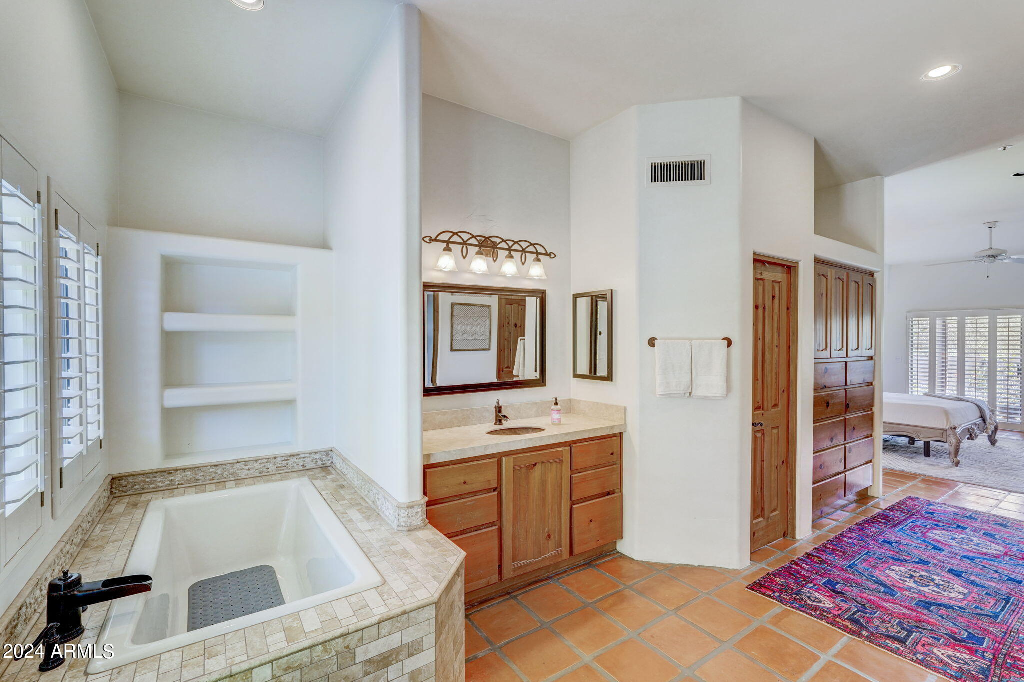 10468 E QUARTZ ROCK Road