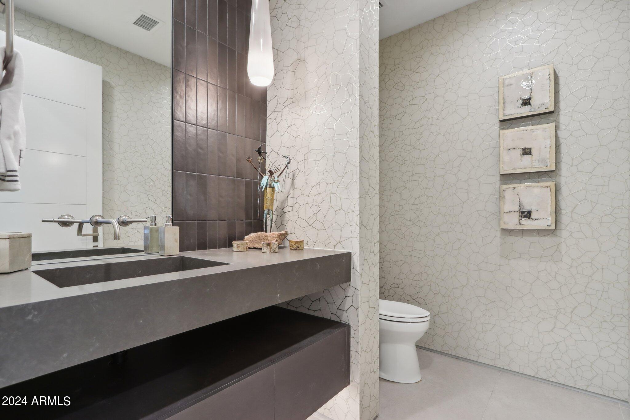 37200 N CAVE CREEK Road # 1017