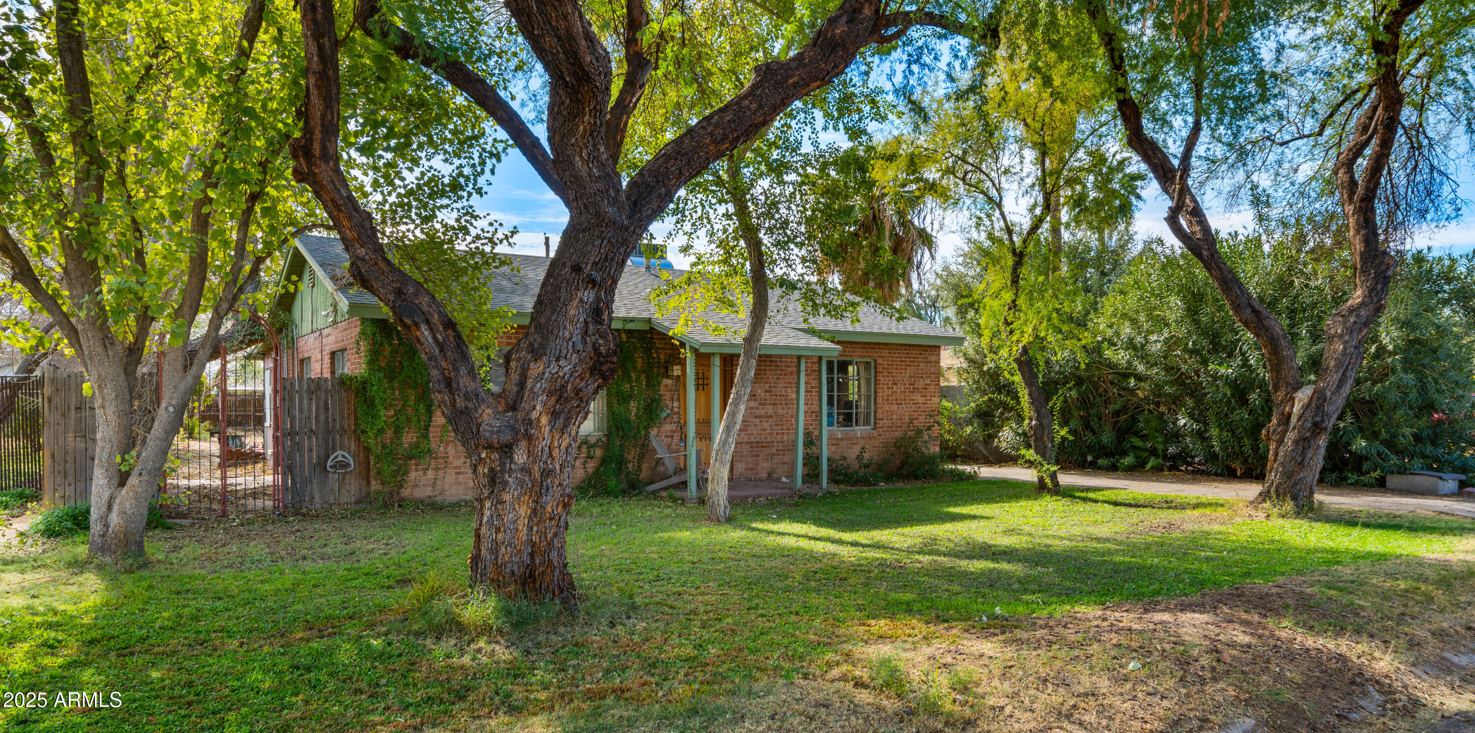 2533 E CHEERY LYNN Road