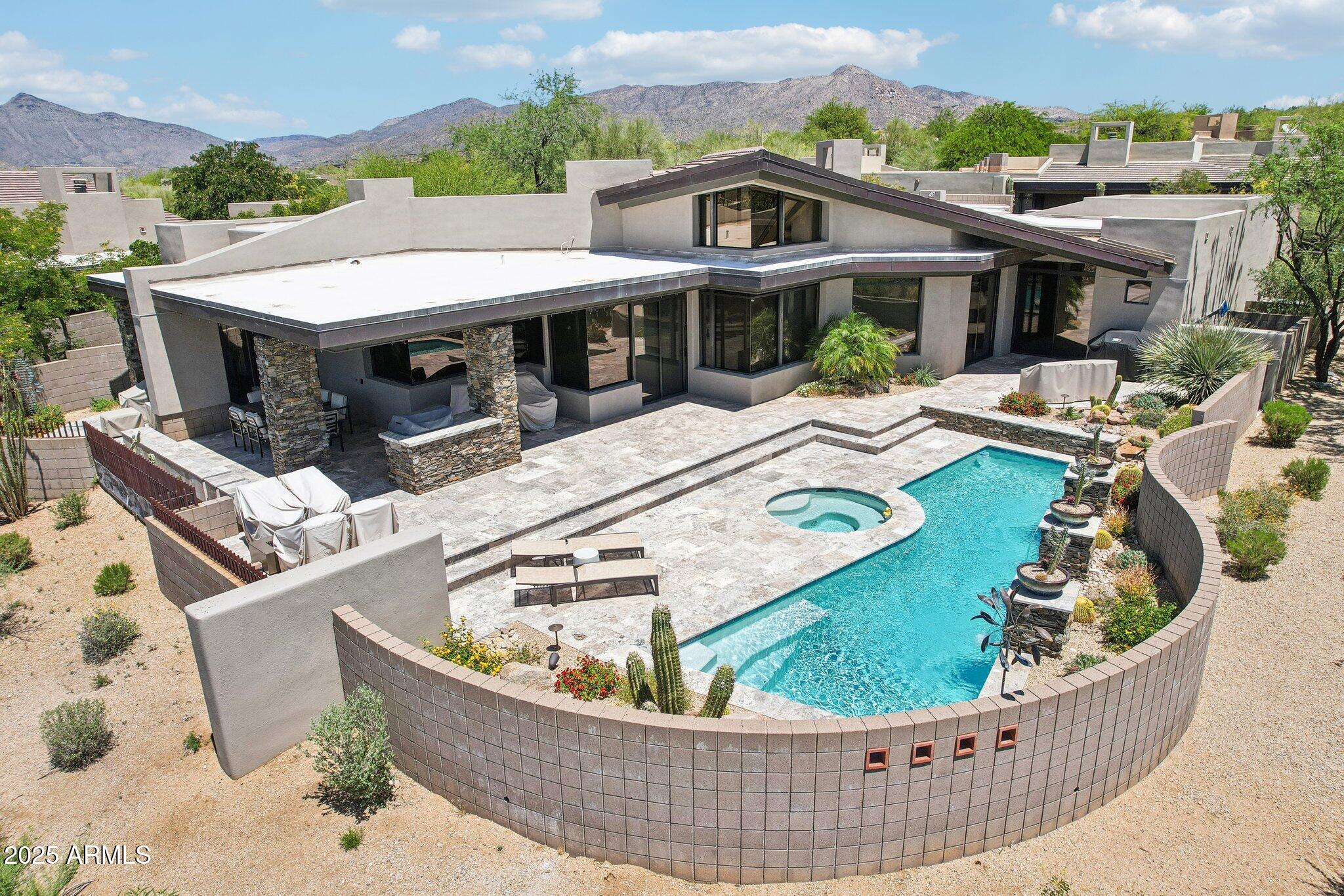 10651 E FERNWOOD Lane