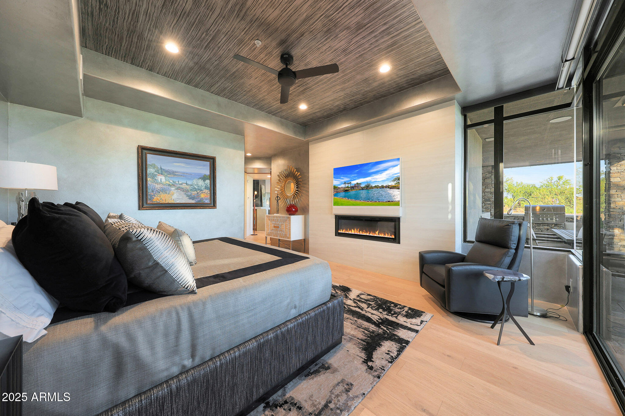 10651 E FERNWOOD Lane