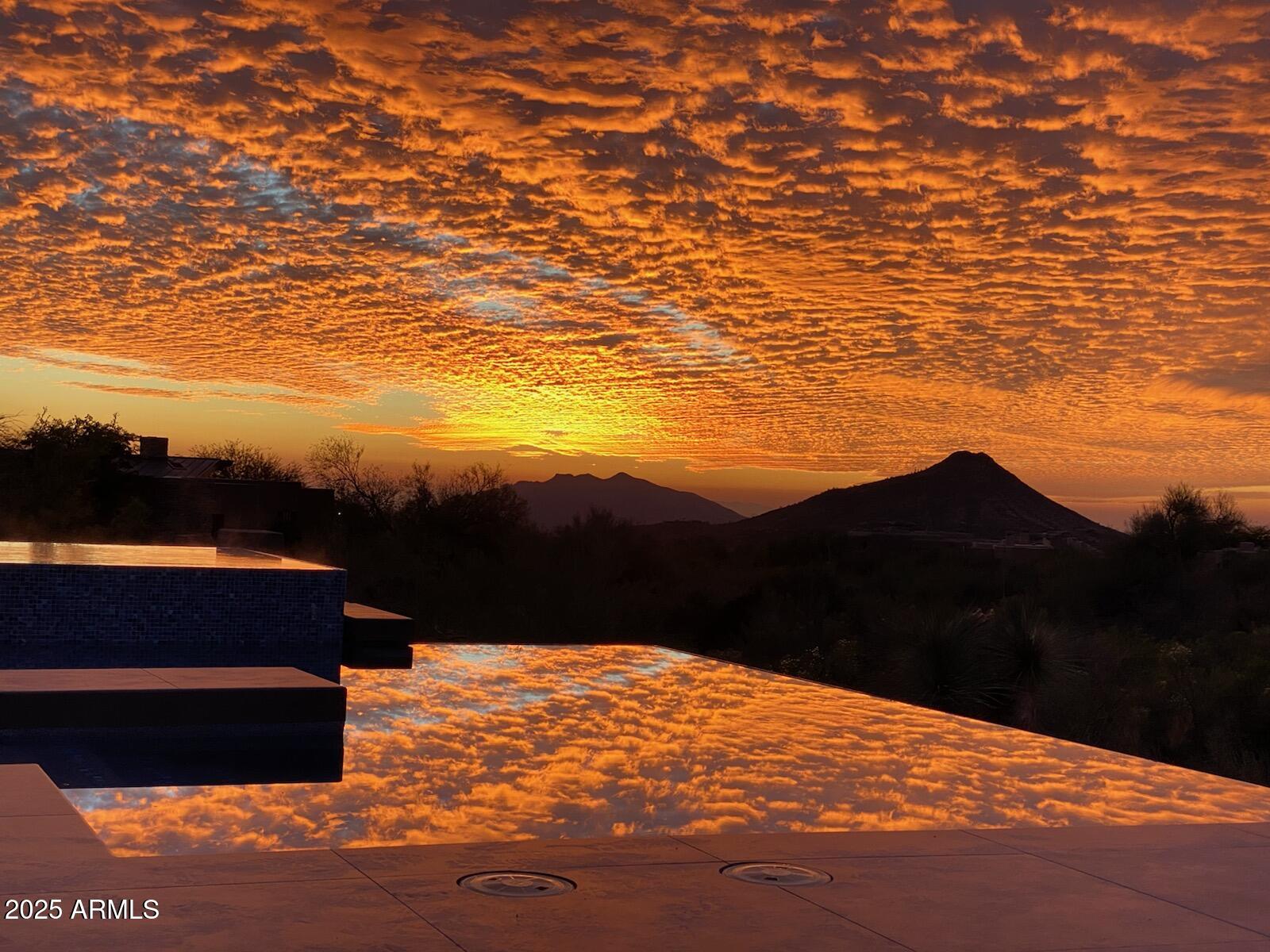 10651 E FERNWOOD Lane